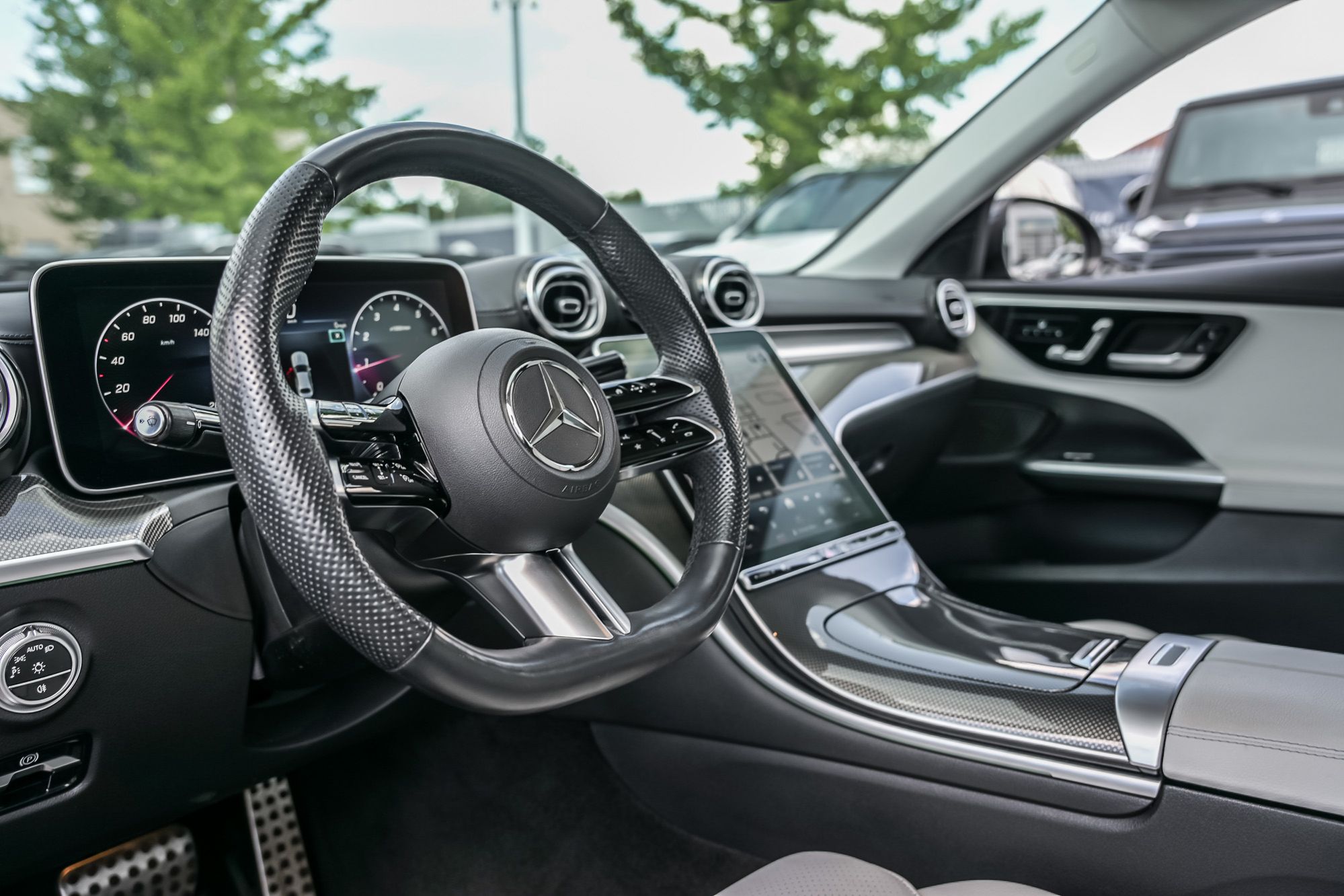 Mercedes-Benz C300  2023