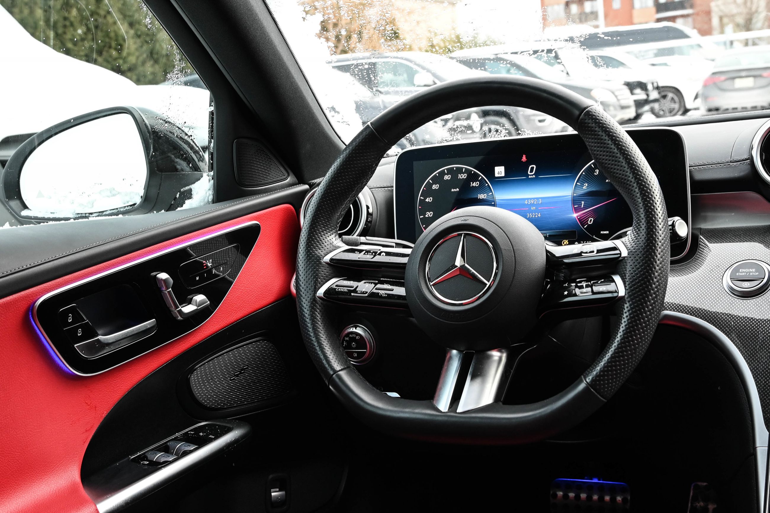 Mercedes-Benz C300  2024