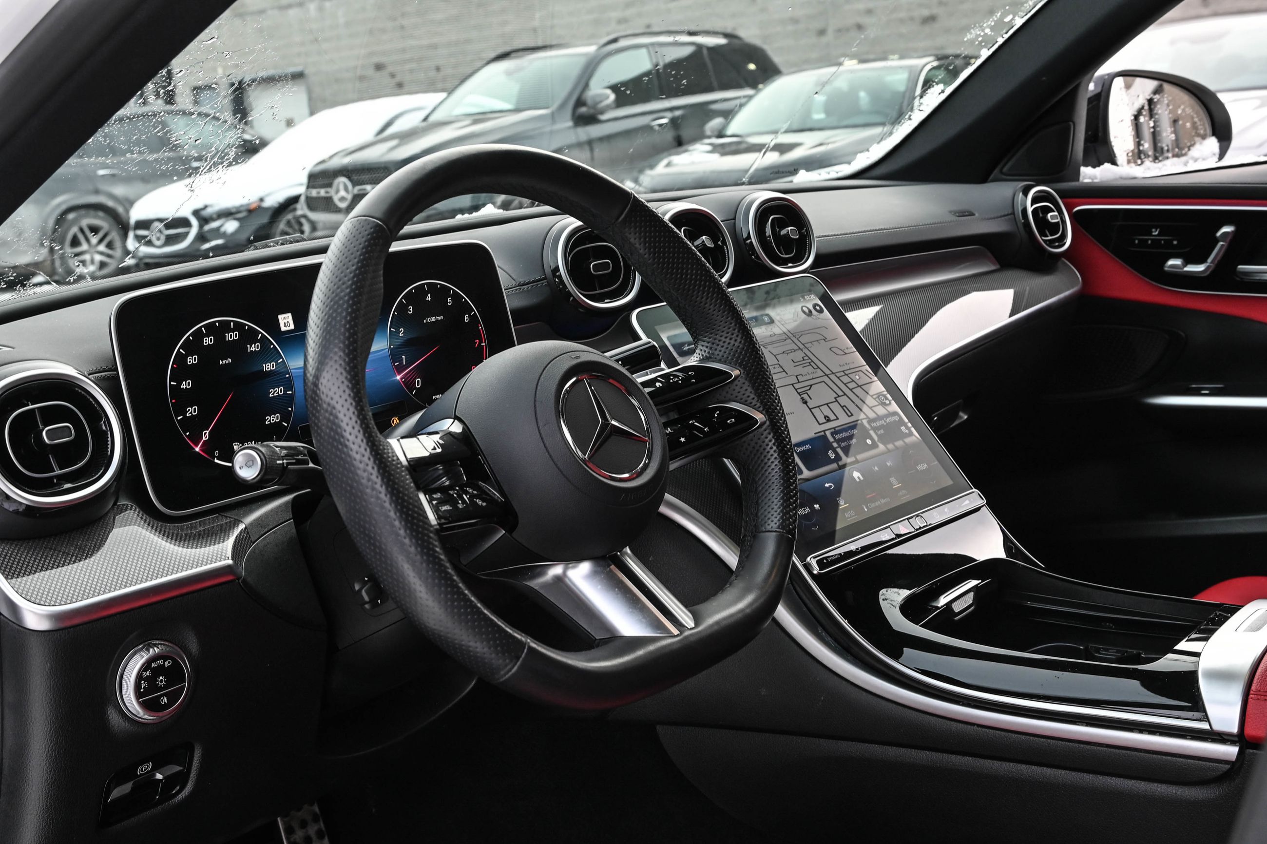 Mercedes-Benz C300  2024