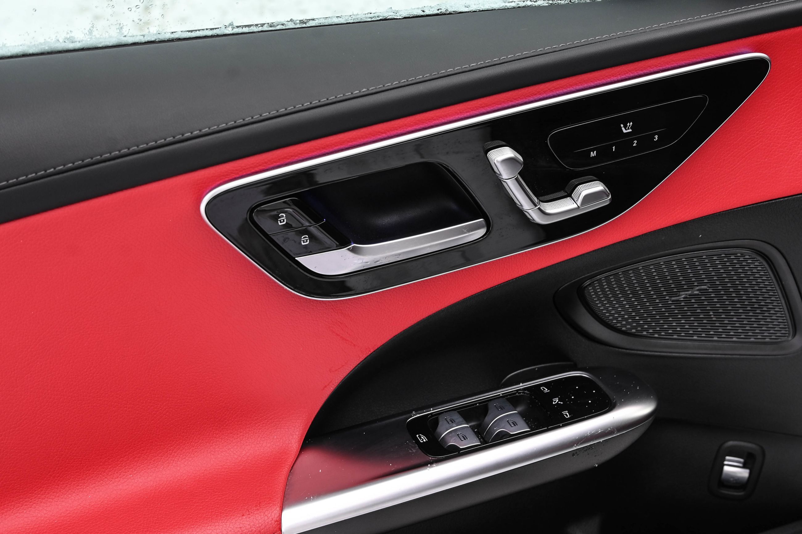 Mercedes-Benz C300  2024