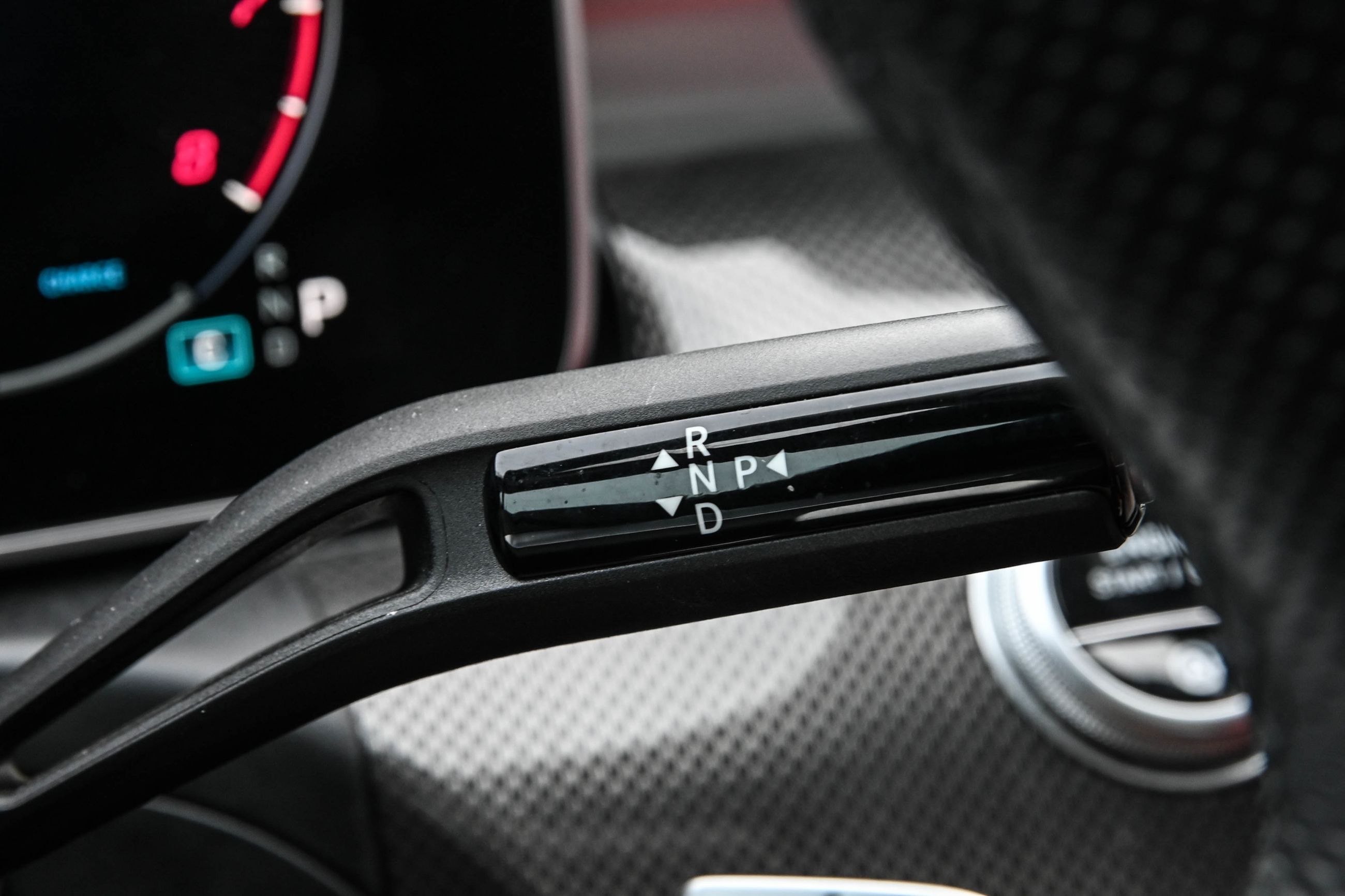 Mercedes-Benz C300  2024