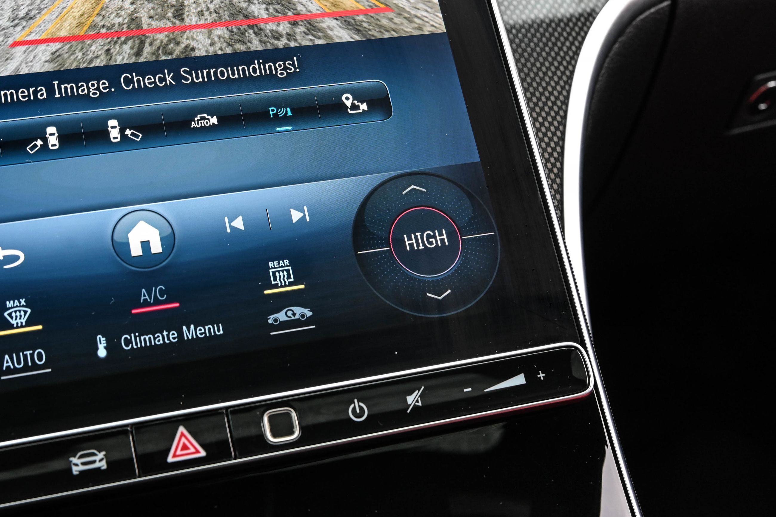 Mercedes-Benz C300  2024