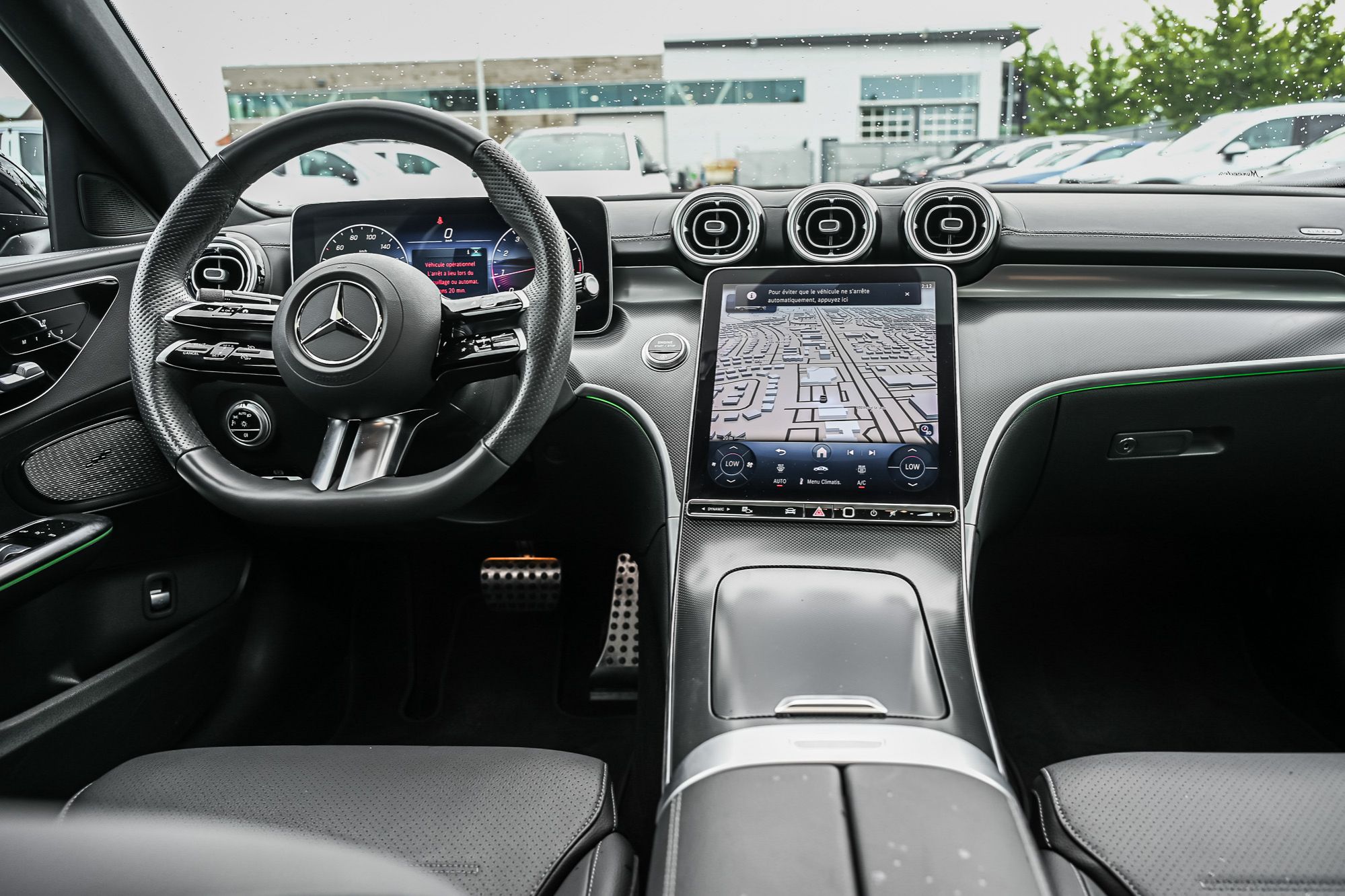 Mercedes-Benz C300  2025