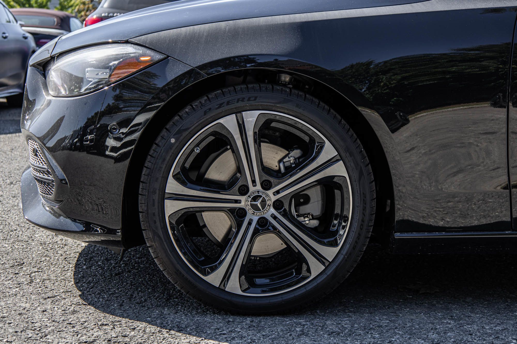 Mercedes-Benz C-Class  2027 à Dollard-des-Ormeaux, Québec