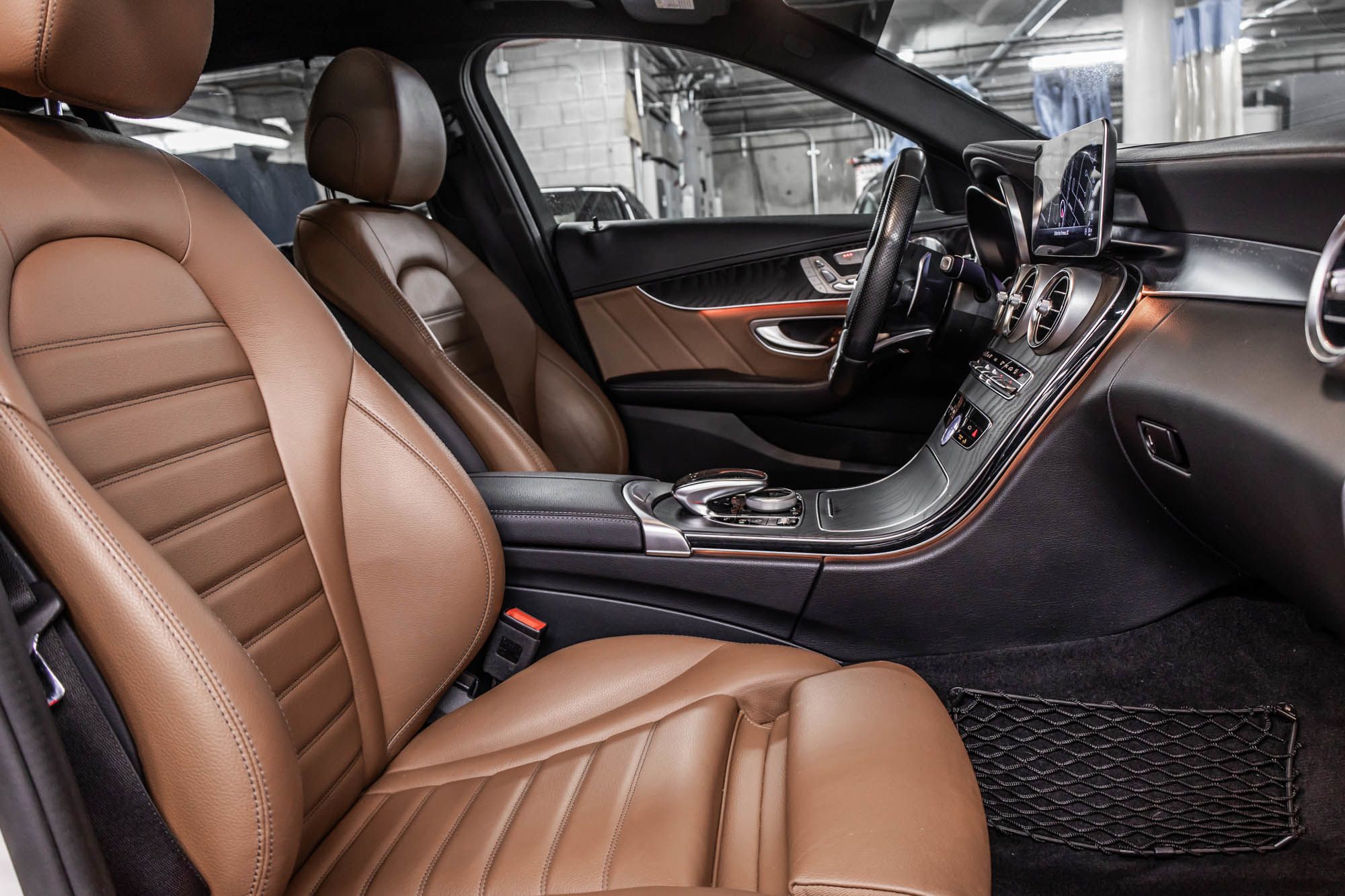 Mercedes-Benz C43 AMG  2020