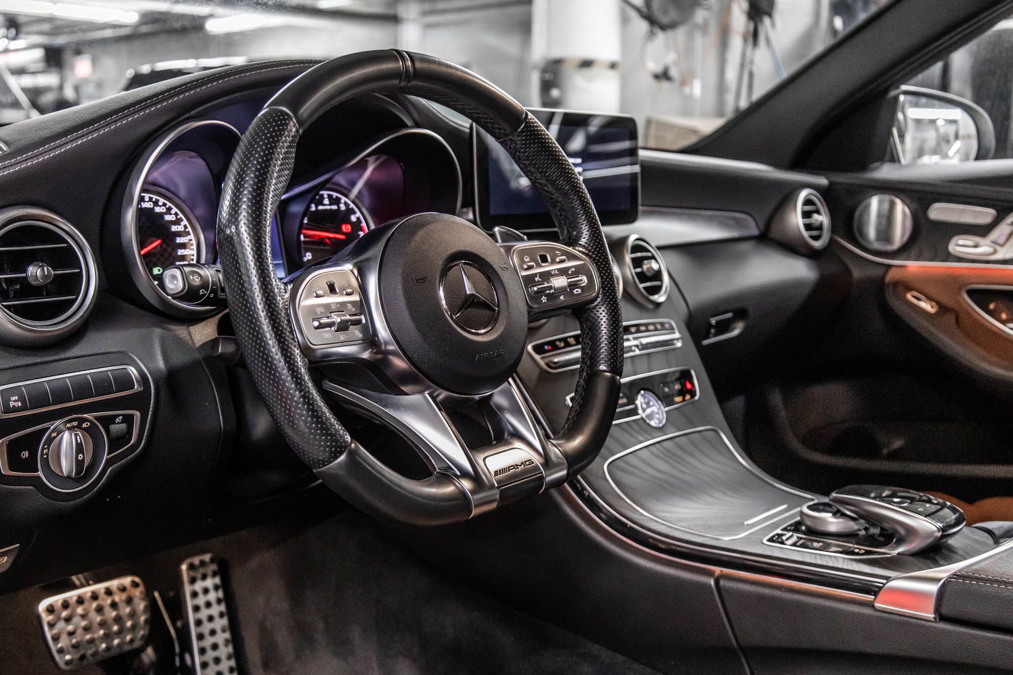 Mercedes-Benz C43 AMG  2020