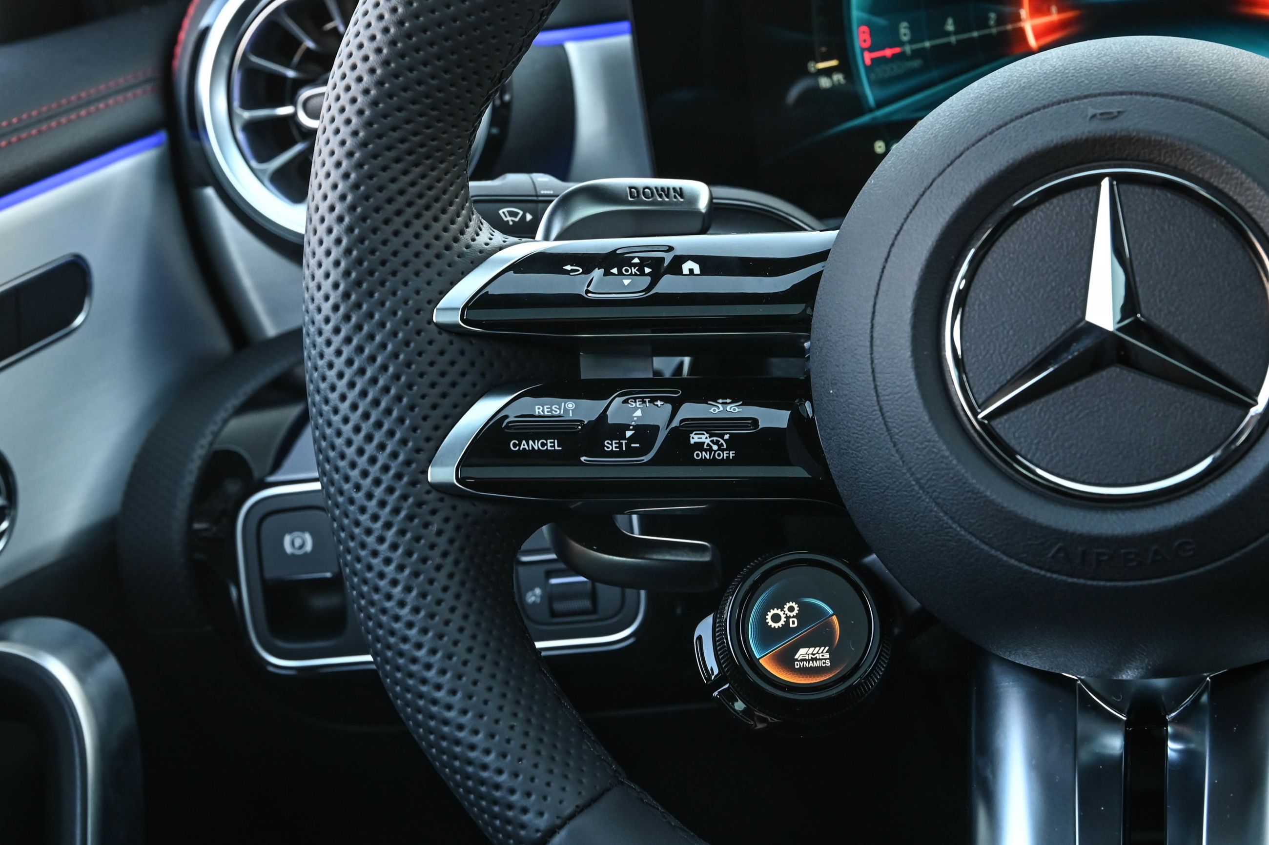 Mercedes-Benz CLA  2026