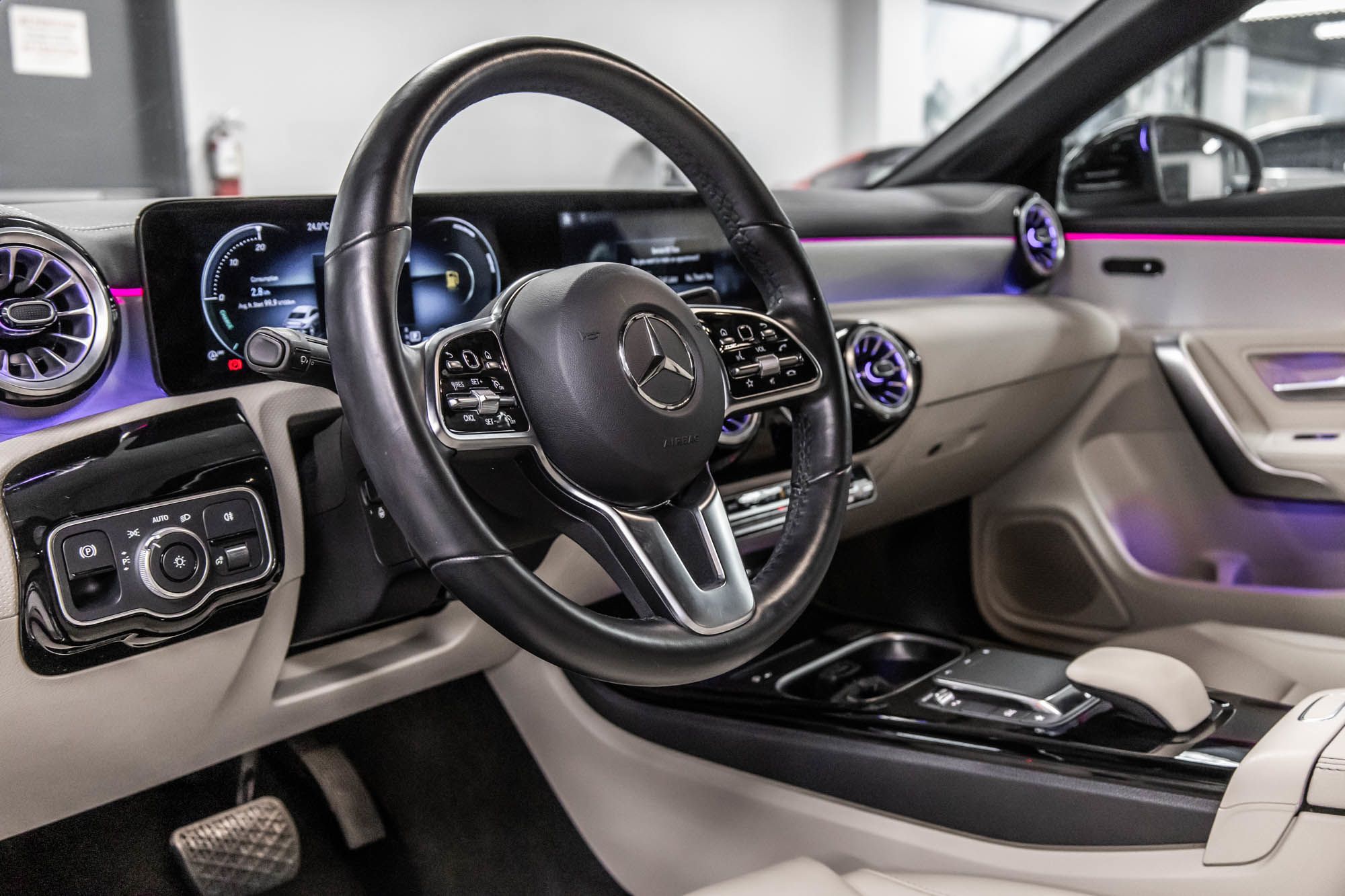 Mercedes-Benz CLA250  2023