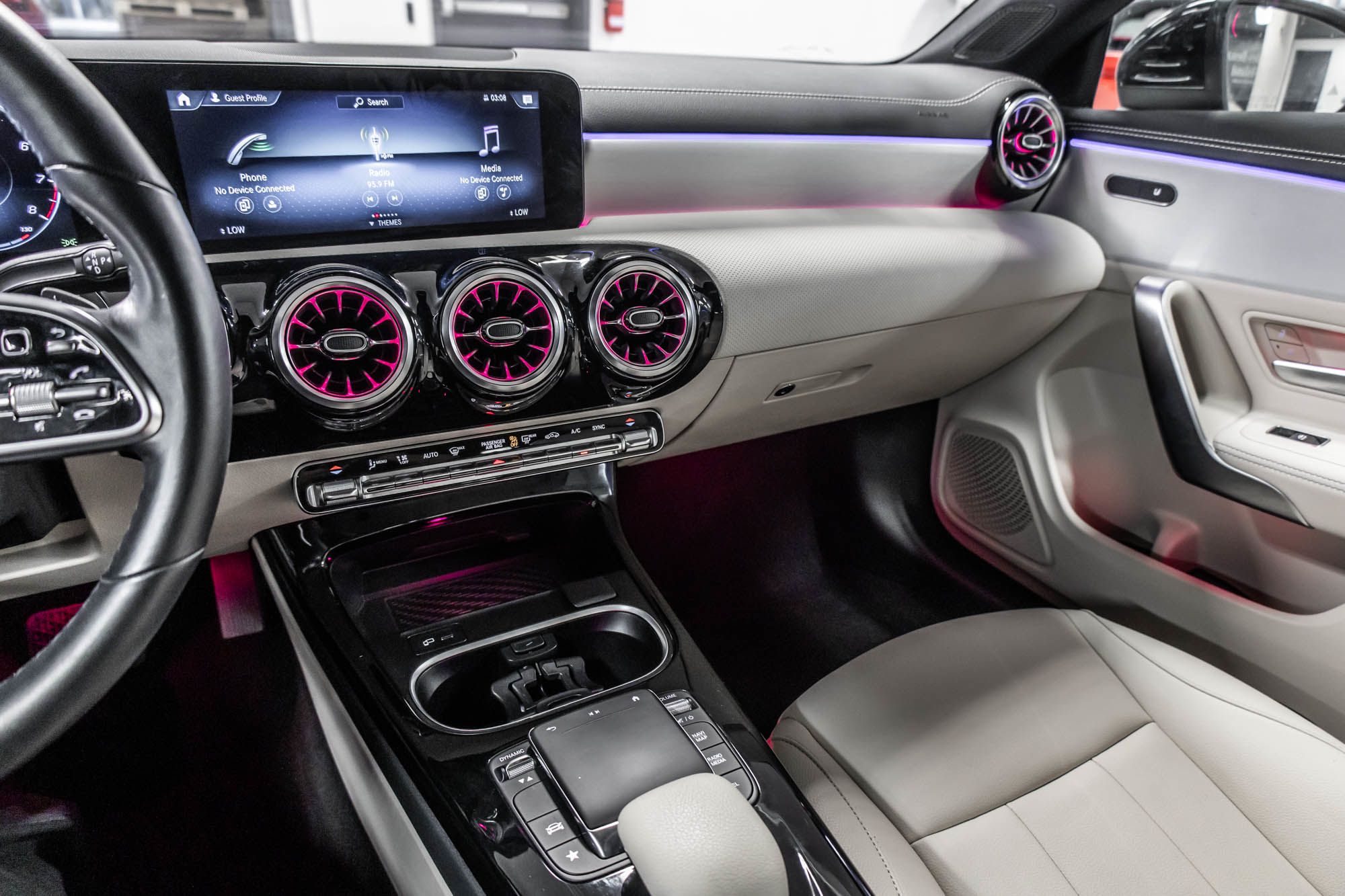 Mercedes-Benz CLA250  2023