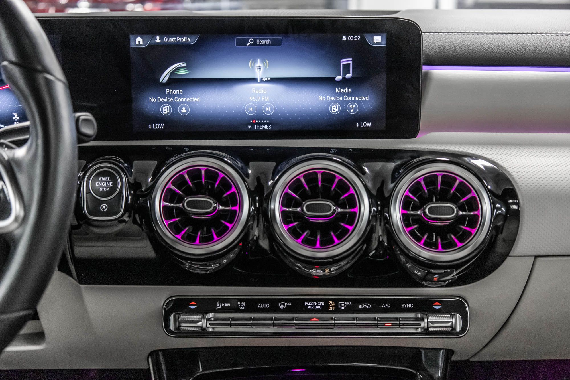 Mercedes-Benz CLA250  2023