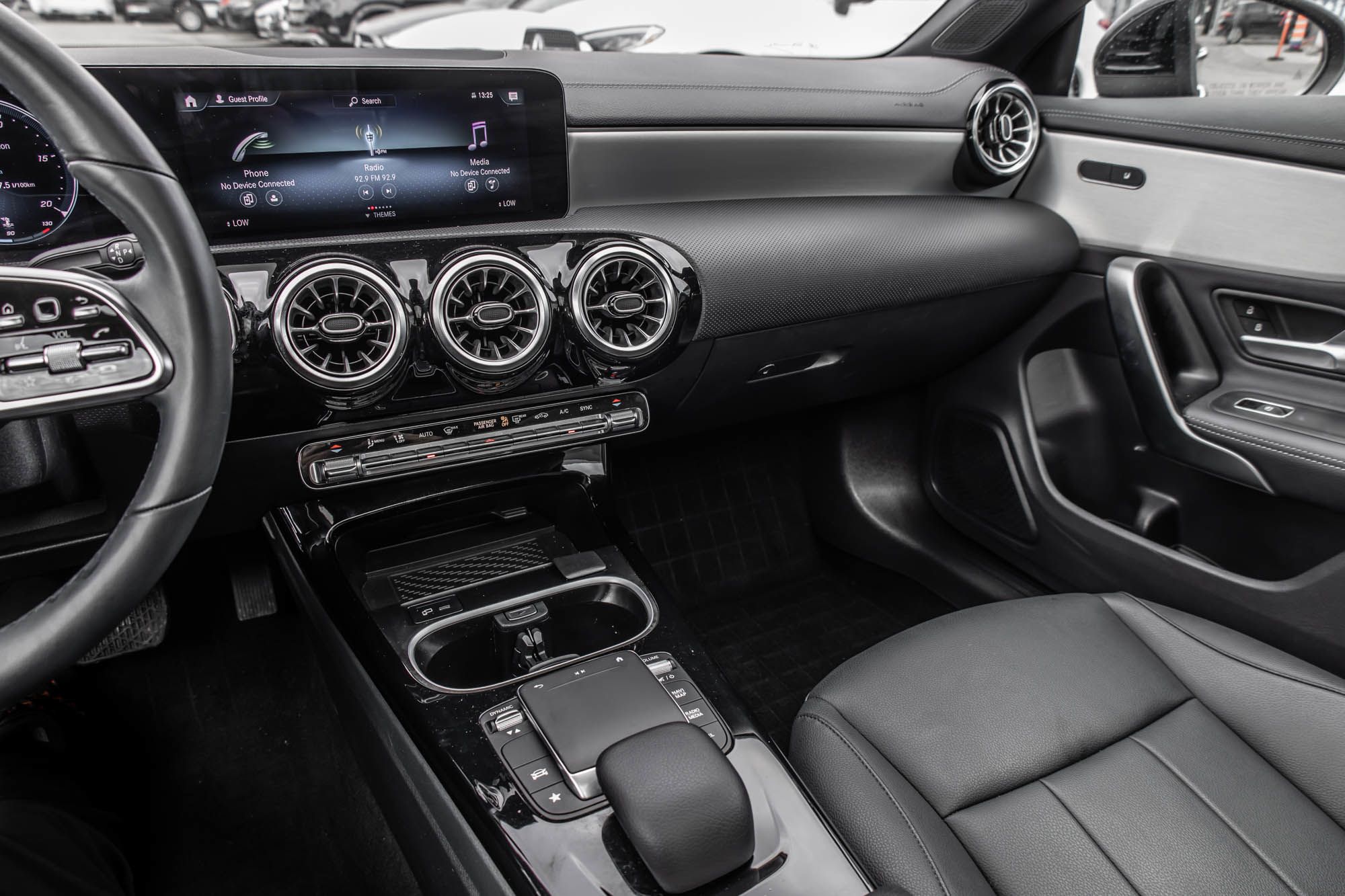 Mercedes-Benz CLA250  2023 à Dollard-des-Ormeaux, Québec