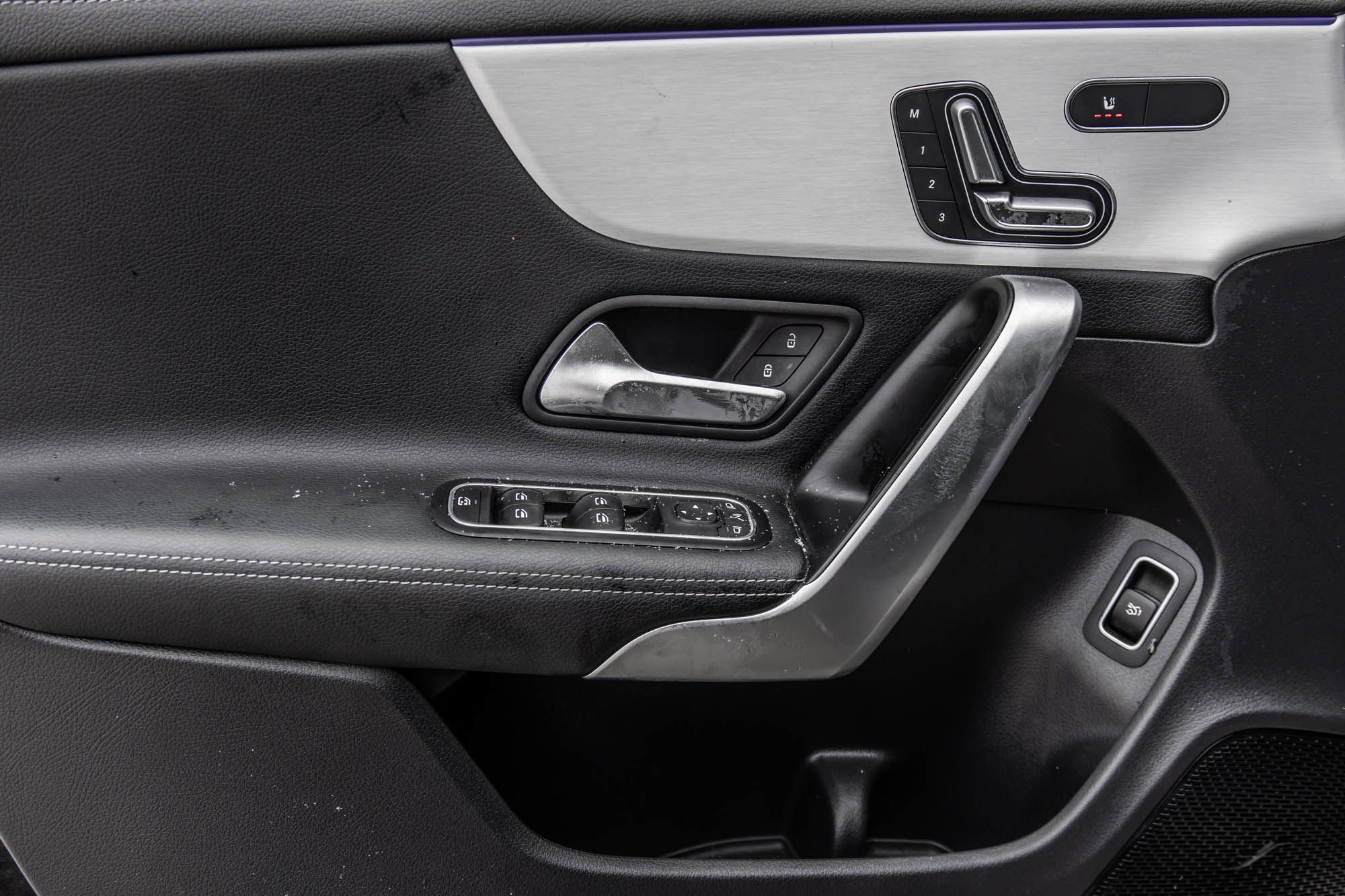 Mercedes-Benz CLA250  2025