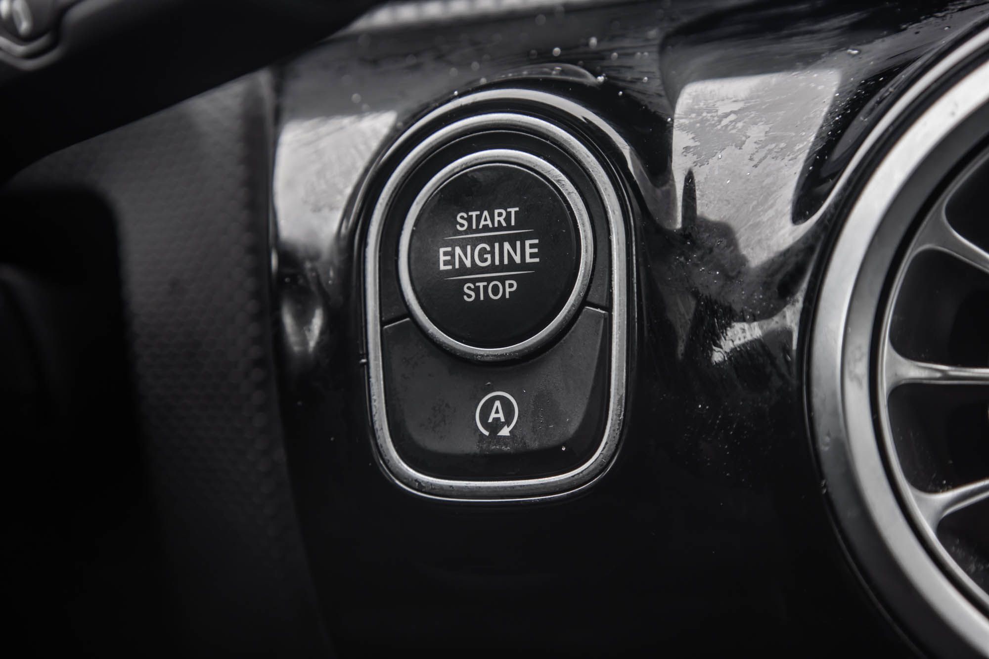 Mercedes-Benz CLA250  2025