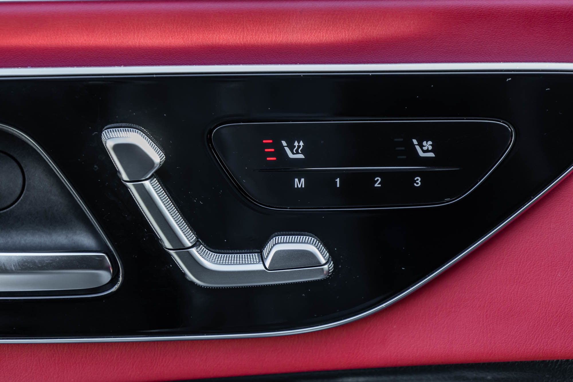 Mercedes-Benz CLE53 AMG  2025