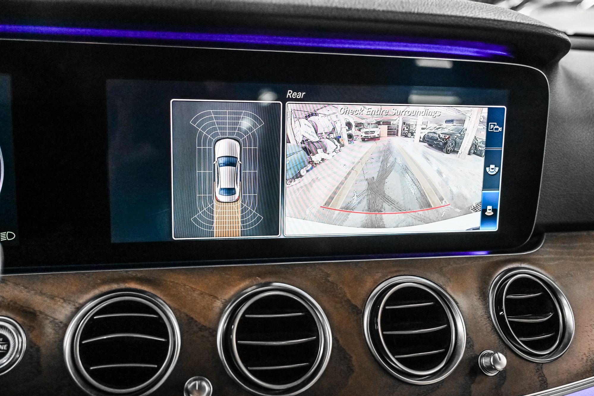 Mercedes-Benz E350  2020