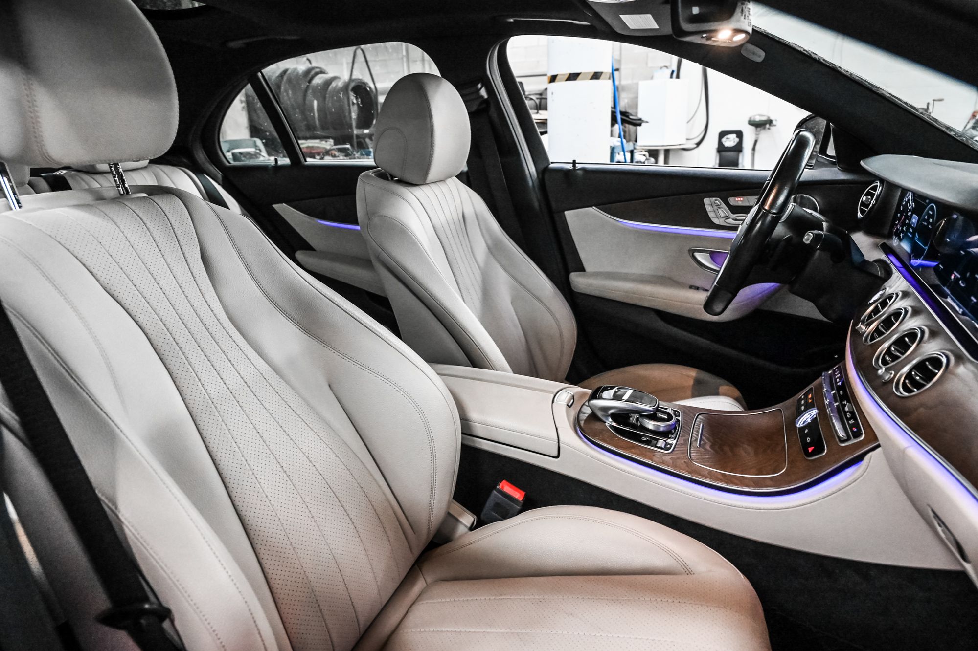 Mercedes-Benz E350  2020