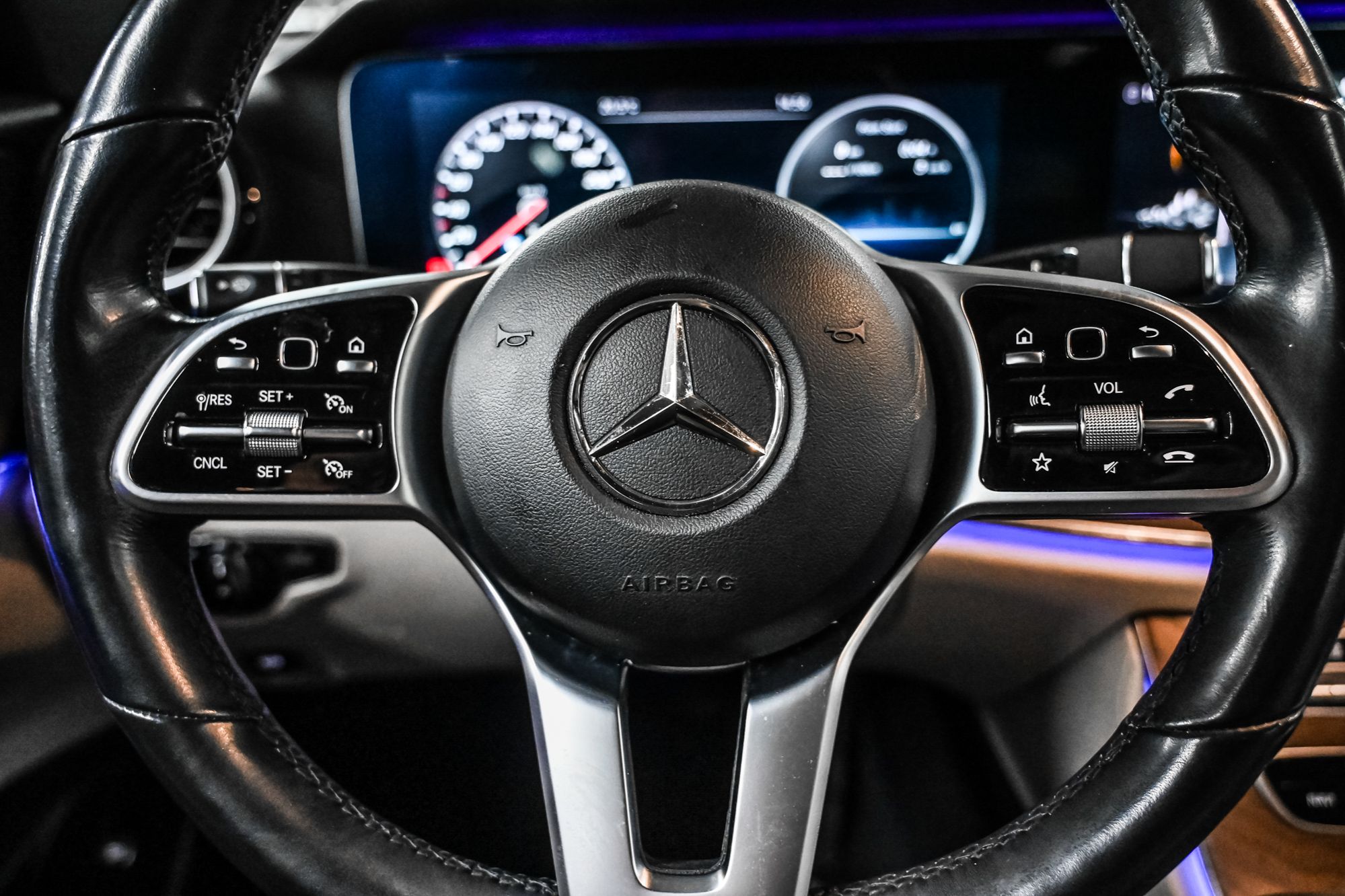 Mercedes-Benz E350  2020