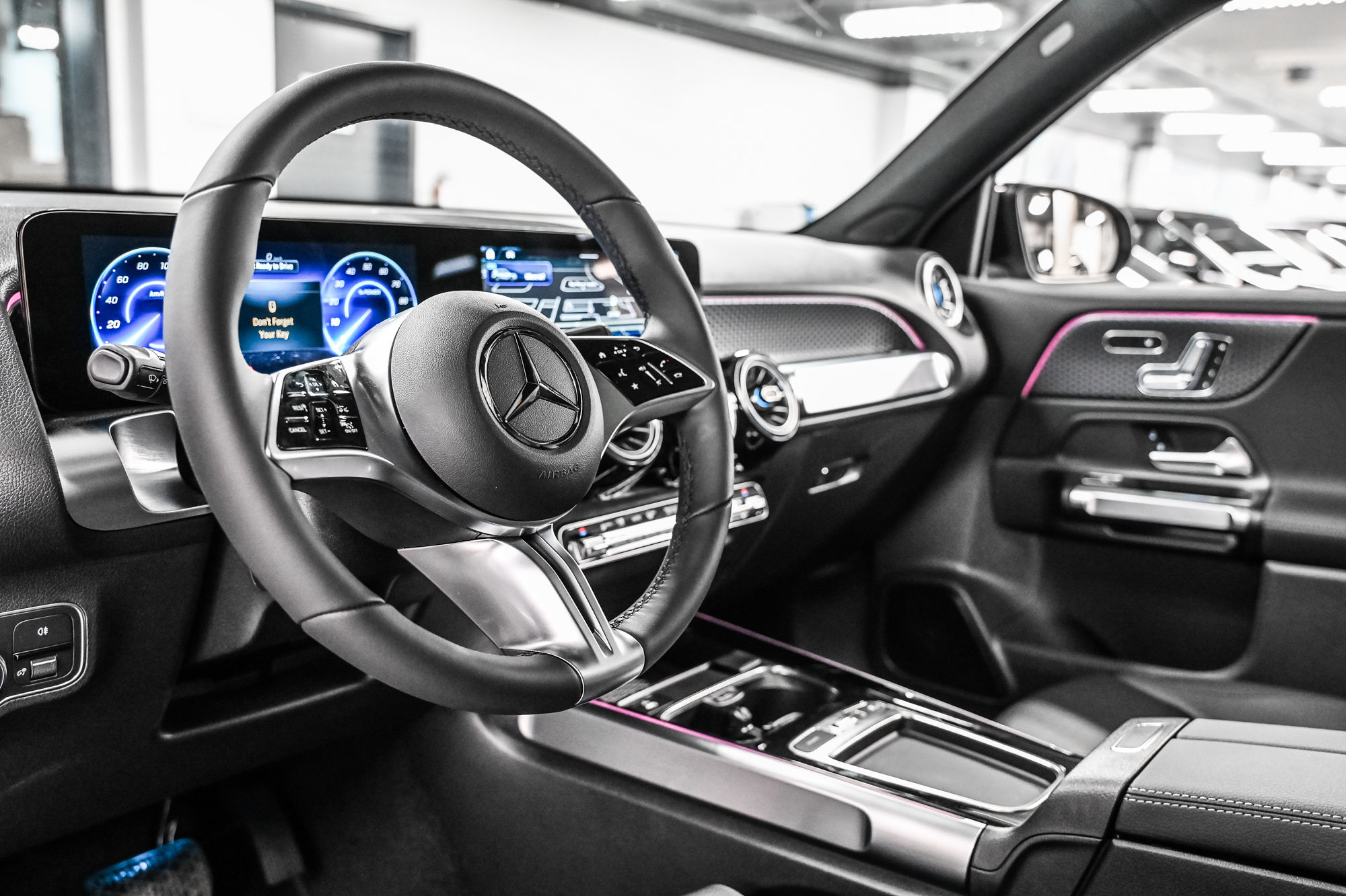 2025 Mercedes-Benz EQB in Dollard-des-Ormeaux, Quebec