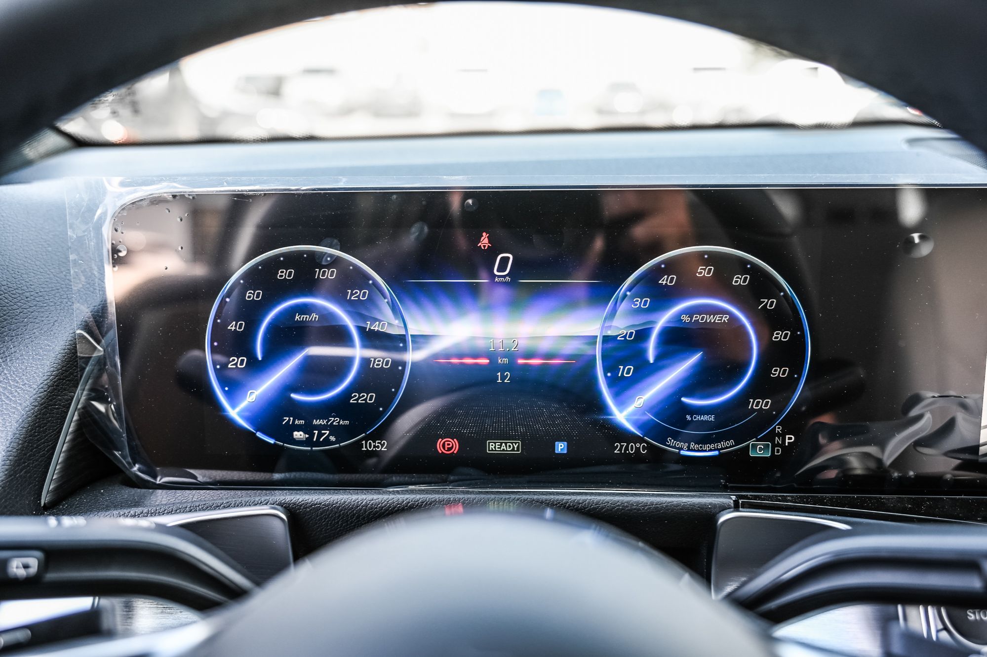 Mercedes-Benz EQB  2025