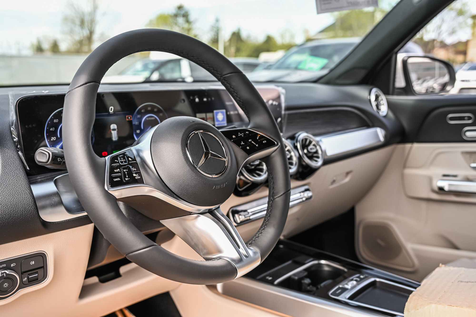 Mercedes-Benz EQB  2025 à Dollard-des-Ormeaux, Québec