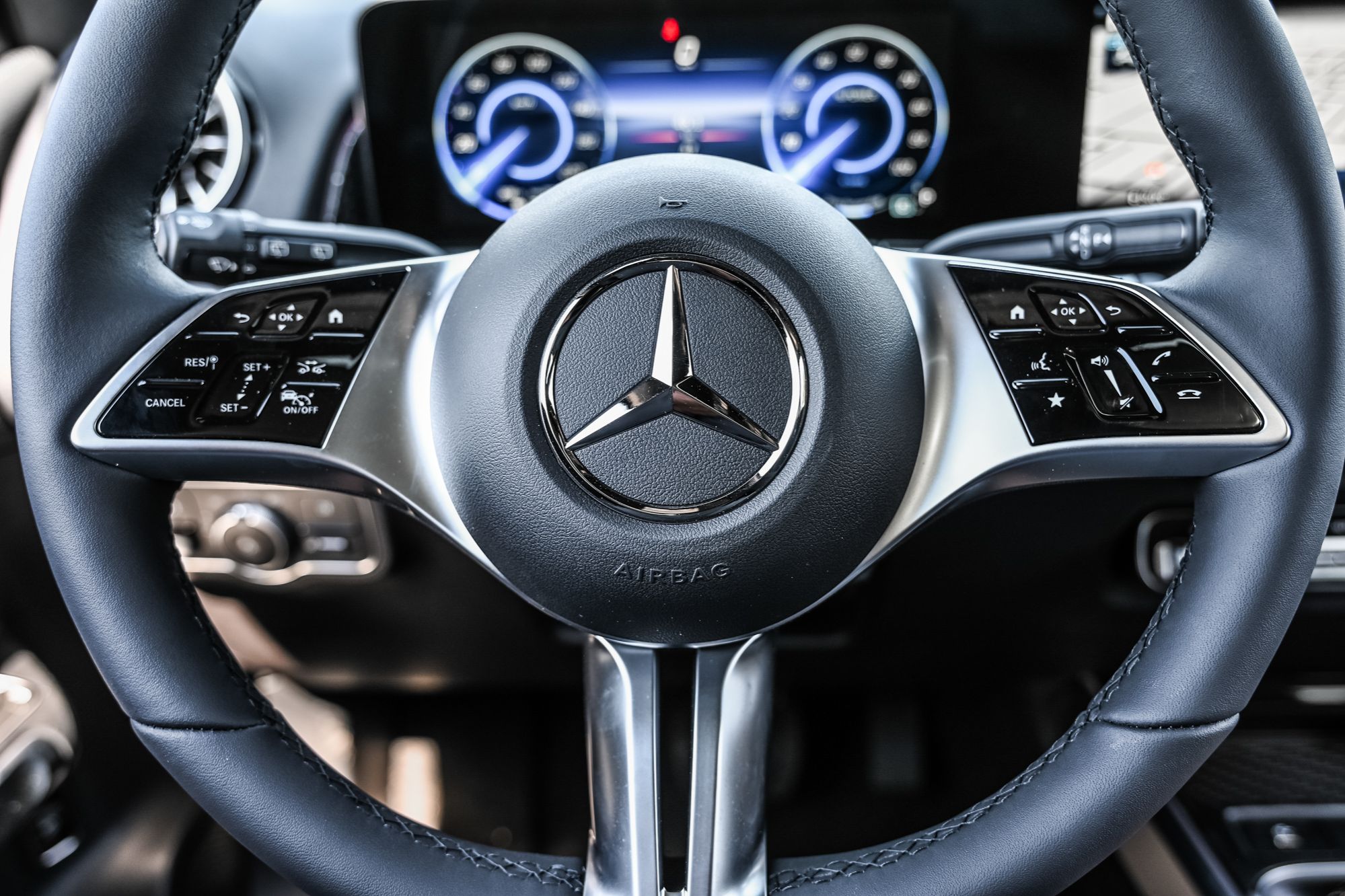 2025 Mercedes-Benz EQB