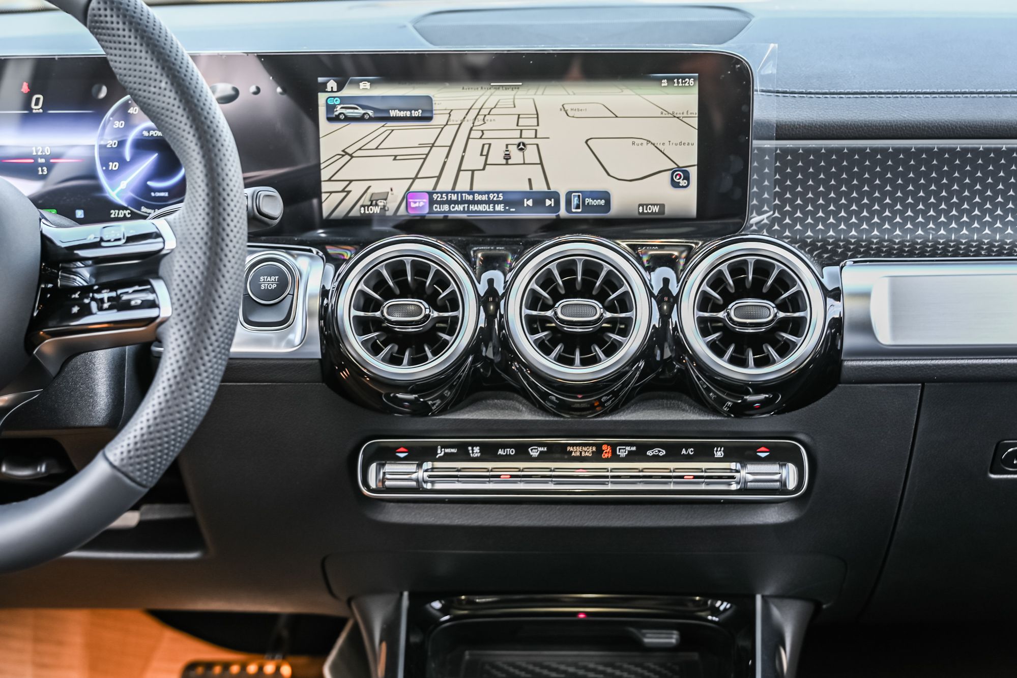 Mercedes-Benz EQB  2025