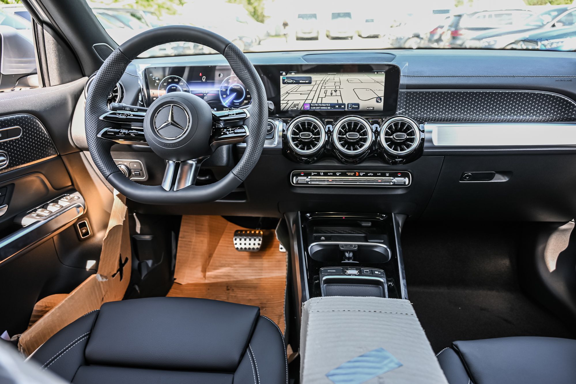 Mercedes-Benz EQB  2025