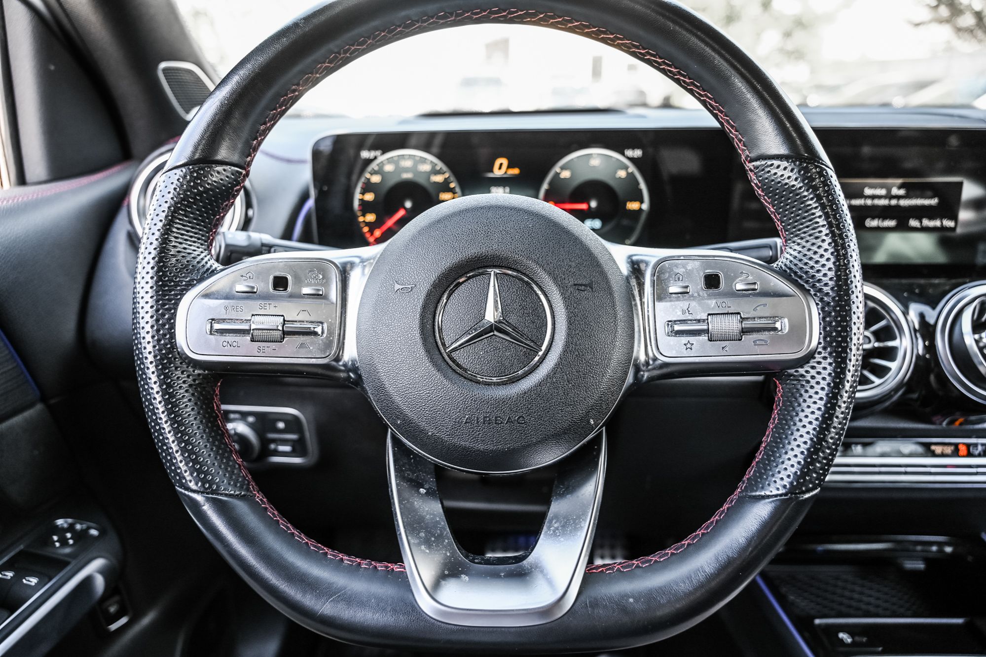 Mercedes-Benz EQB350  2023