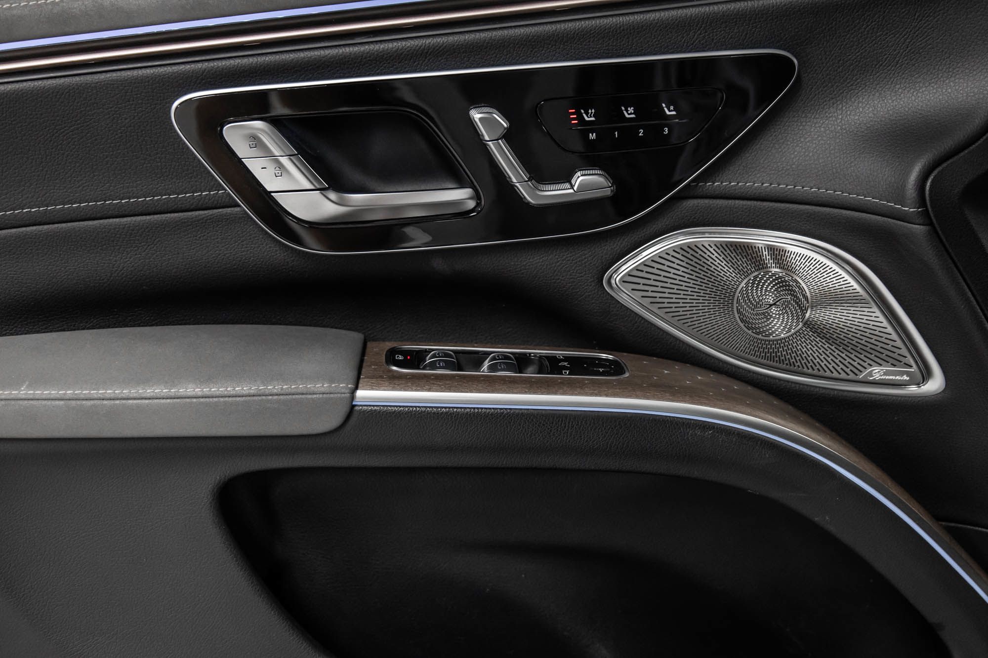 Mercedes-Benz EQS450  2023