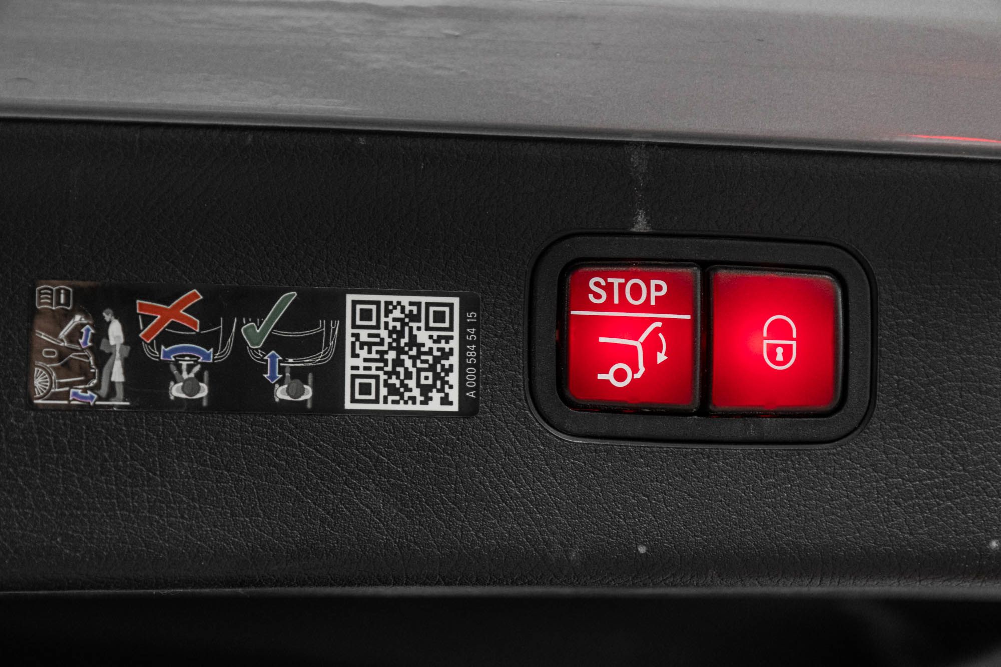 Mercedes-Benz EQS450  2023