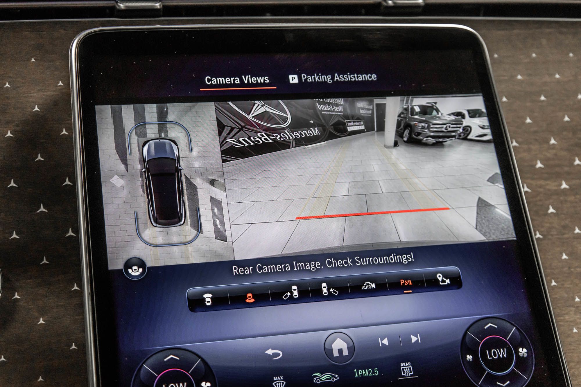 Mercedes-Benz EQS450  2023