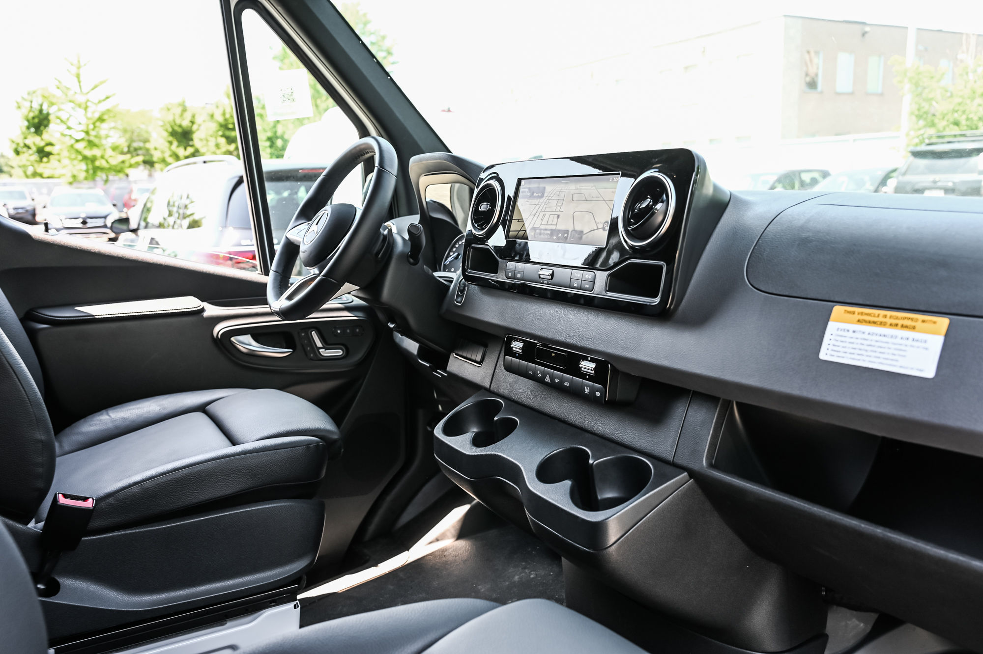 2024 Mercedes-Benz ESprinter Cargo Van in Dollard-des-Ormeaux, Quebec