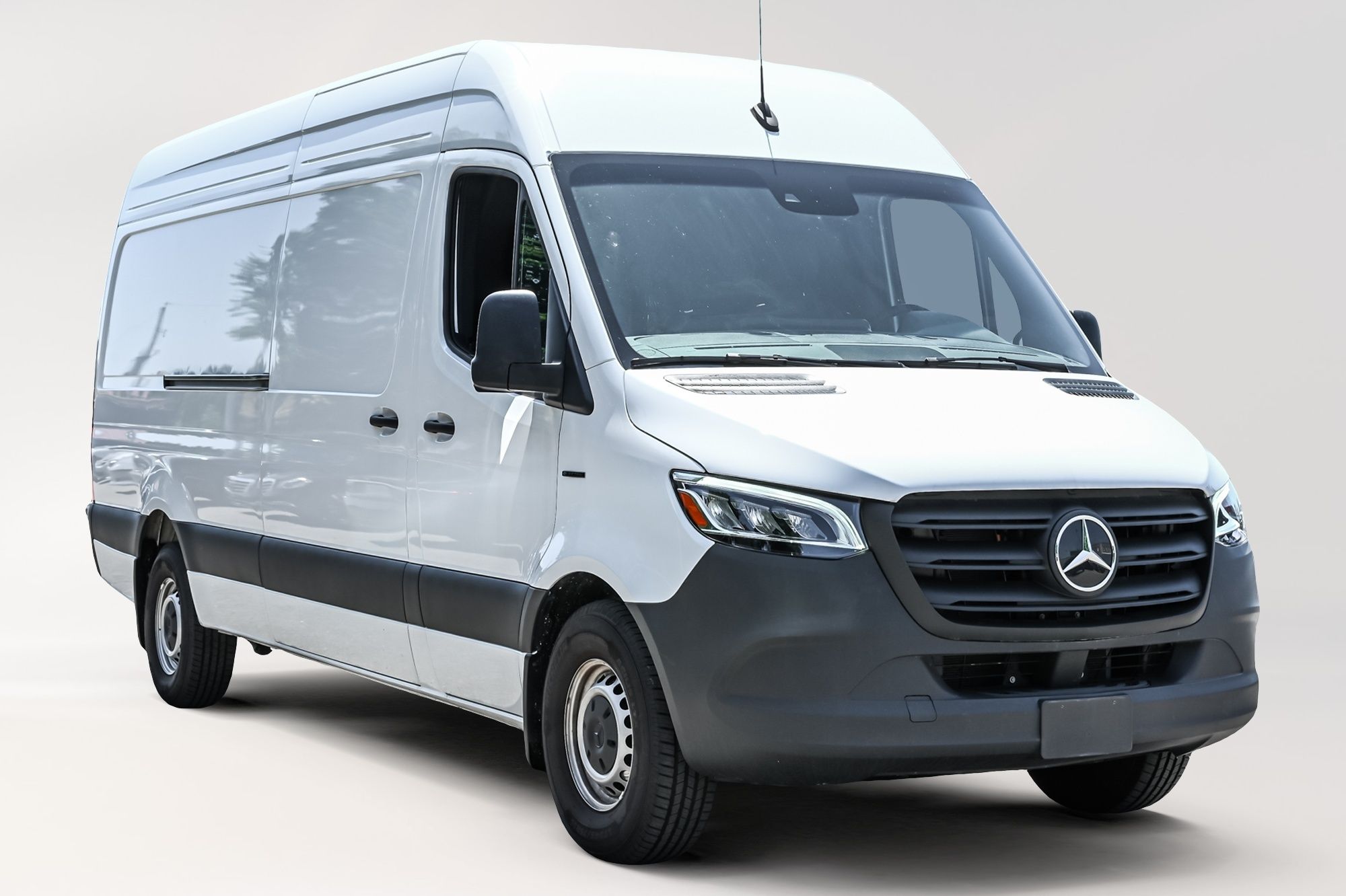 2024 Mercedes-Benz ESprinter Cargo Van in Dollard-des-Ormeaux, Quebec