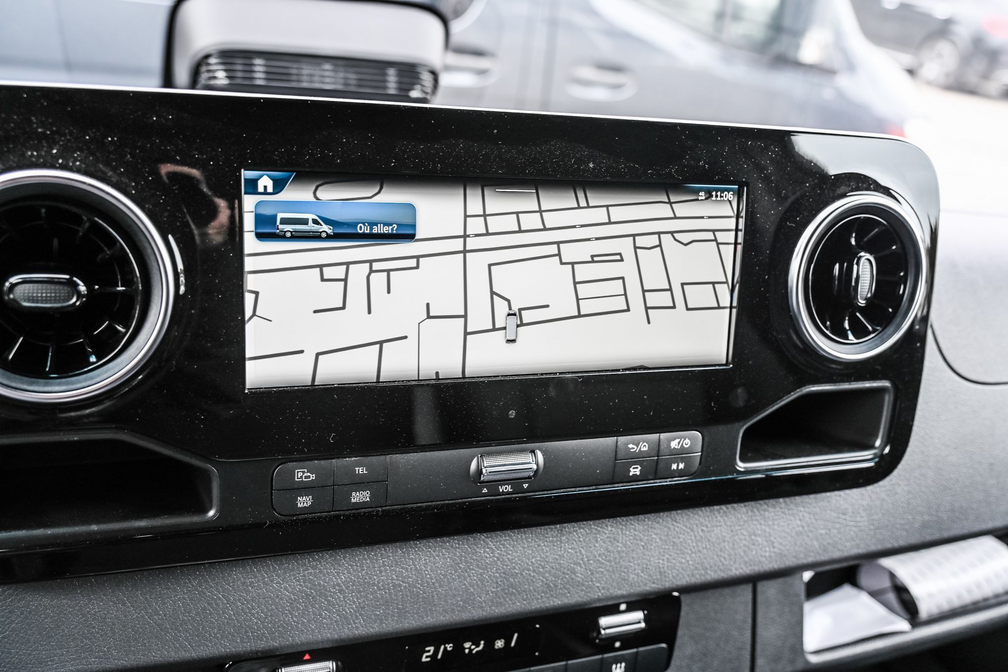 2025 Mercedes-Benz eSprinter Cargo Van in Dollard-des-Ormeaux, Quebec