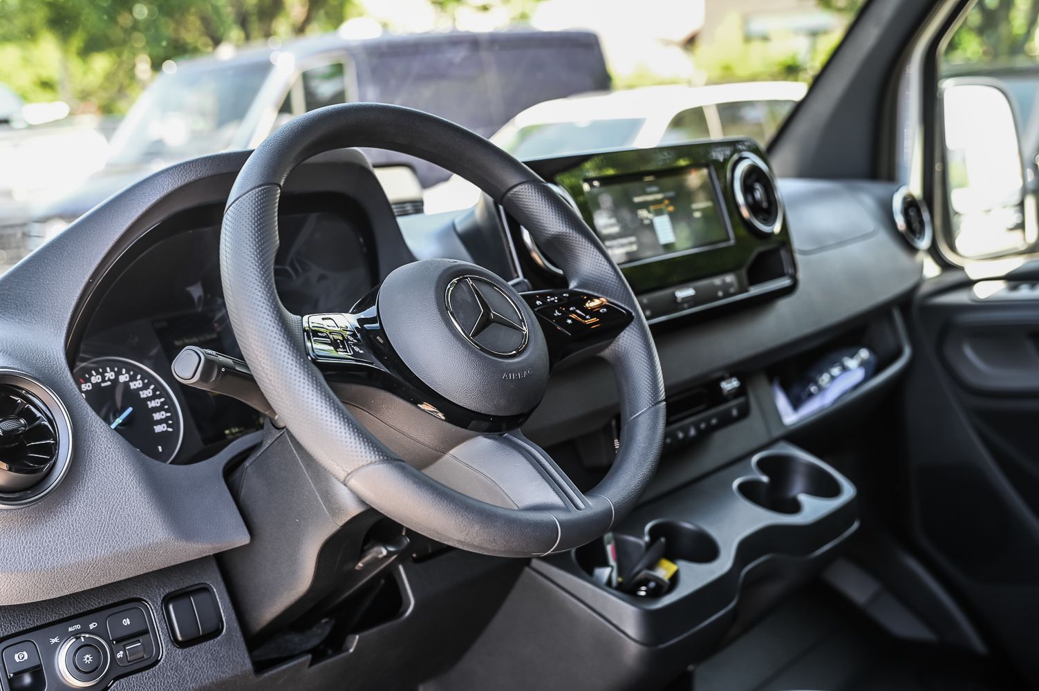 2025 Mercedes-Benz ESprinter in Dollard-des-Ormeaux, Quebec