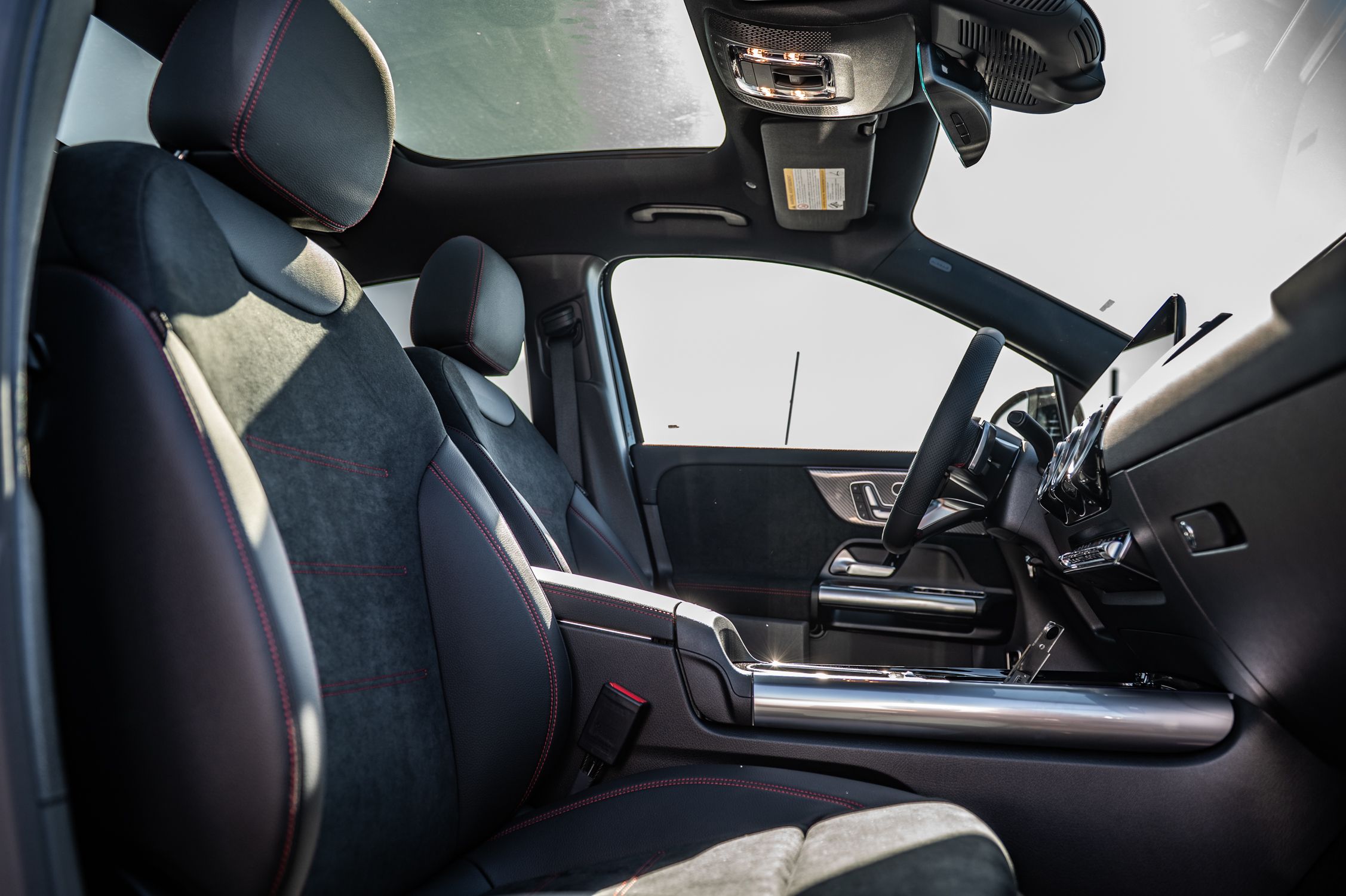 Mercedes-Benz GLA  2026