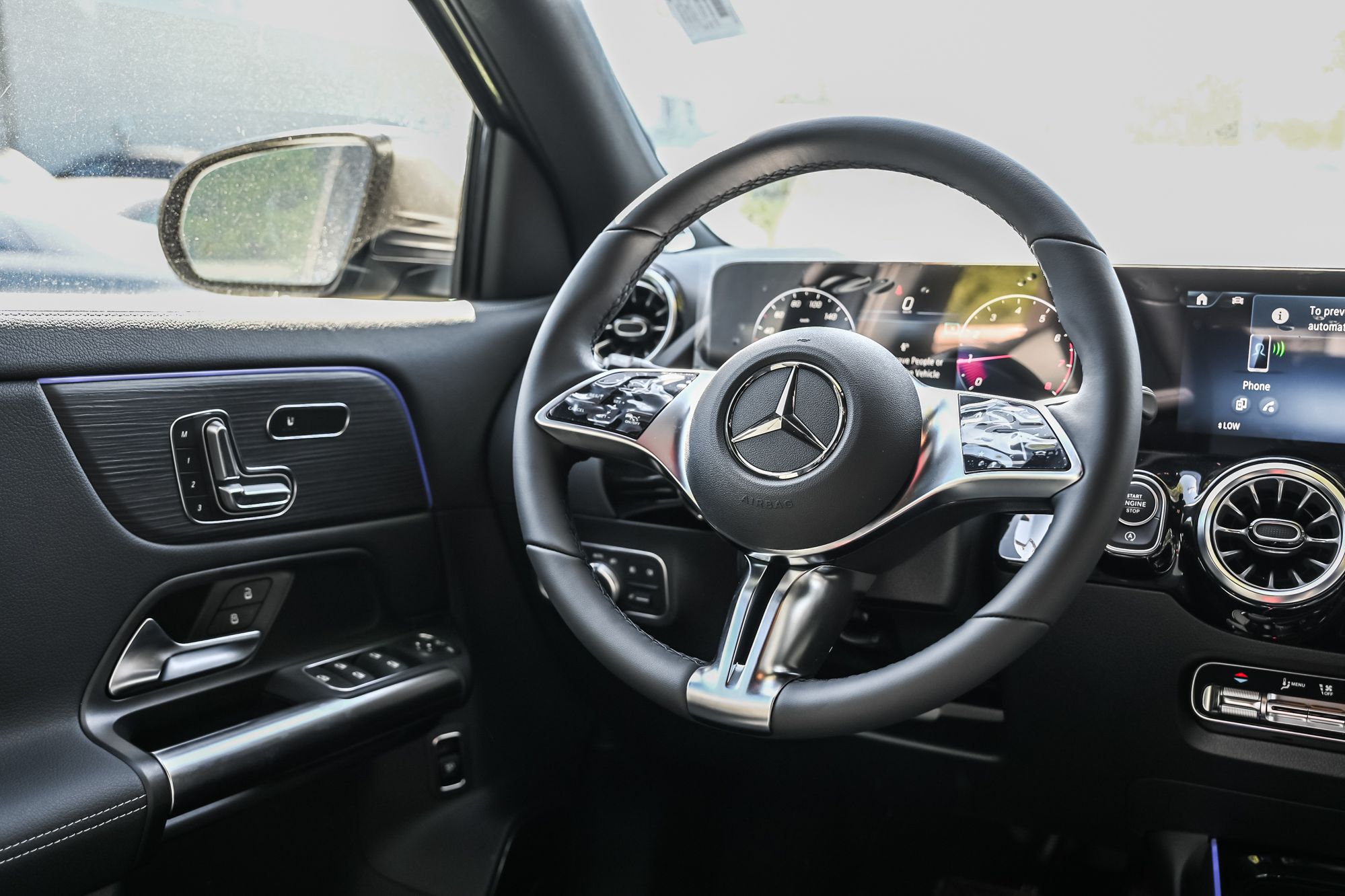 Mercedes-Benz GLA  2026