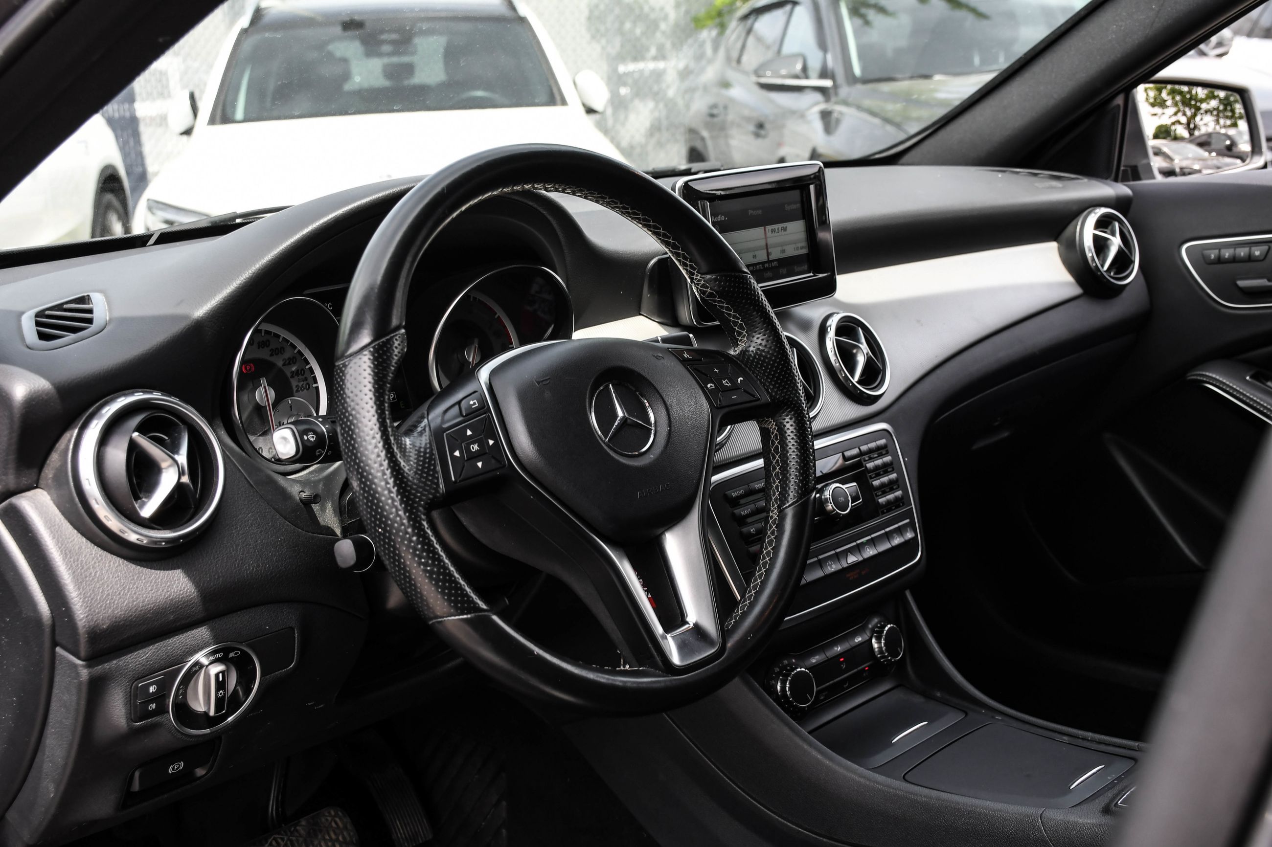 Mercedes-Benz GLA250  2015 à Dollard-des-Ormeaux, Québec