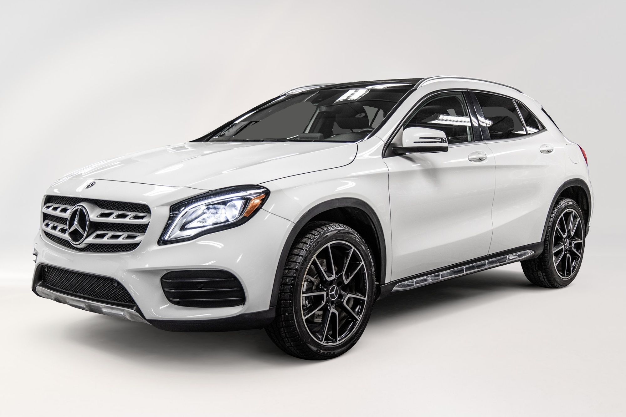 2018 Mercedes-Benz GLA250 in Dollard-des-Ormeaux, Quebec