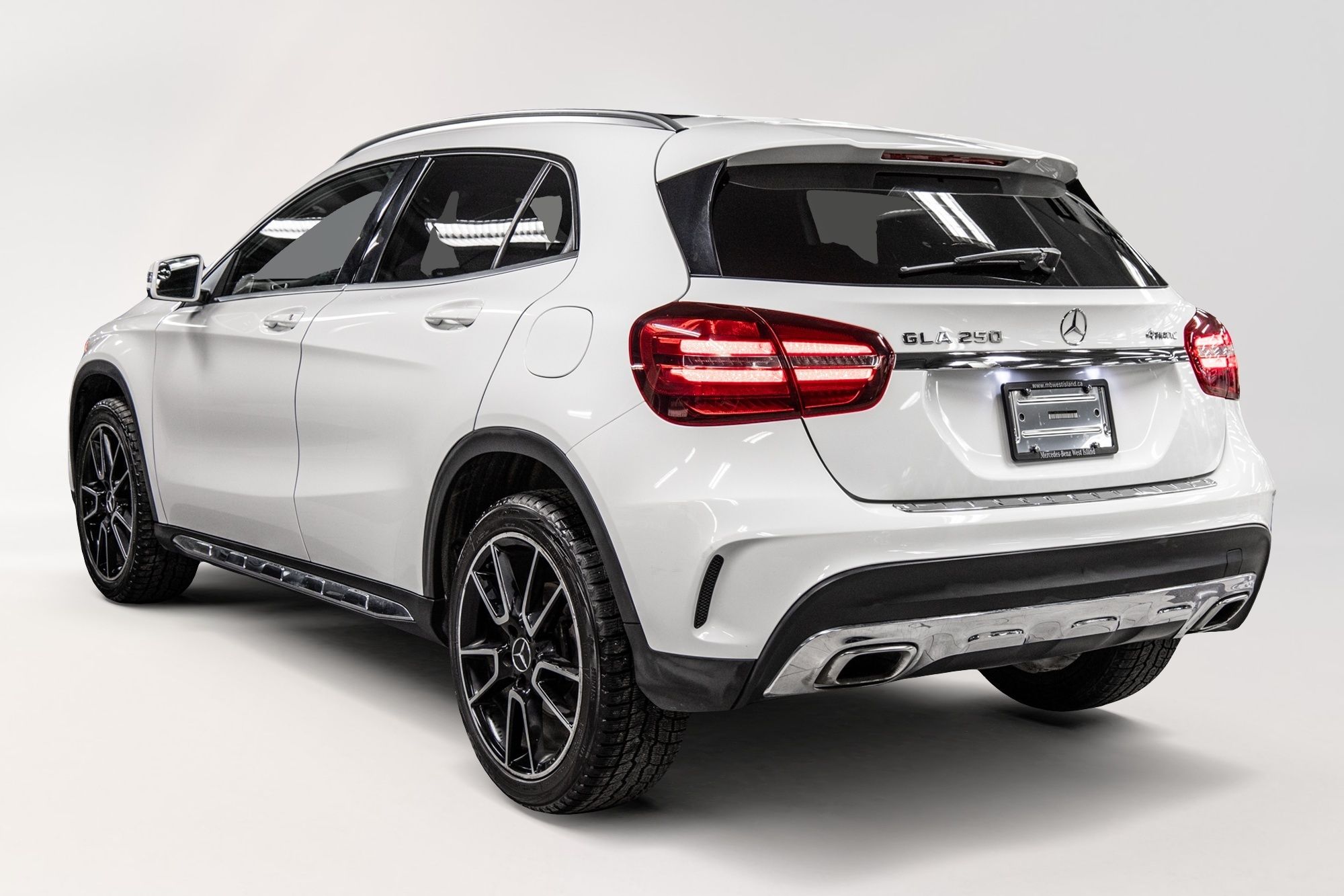 2018 Mercedes-Benz GLA250 in Dollard-des-Ormeaux, Quebec