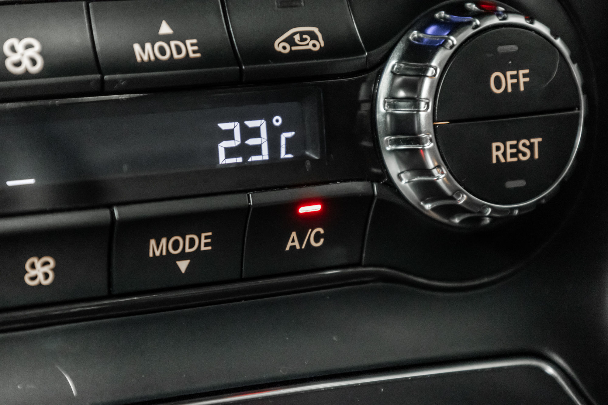 2018 Mercedes-Benz GLA250 in Dollard-des-Ormeaux, Quebec