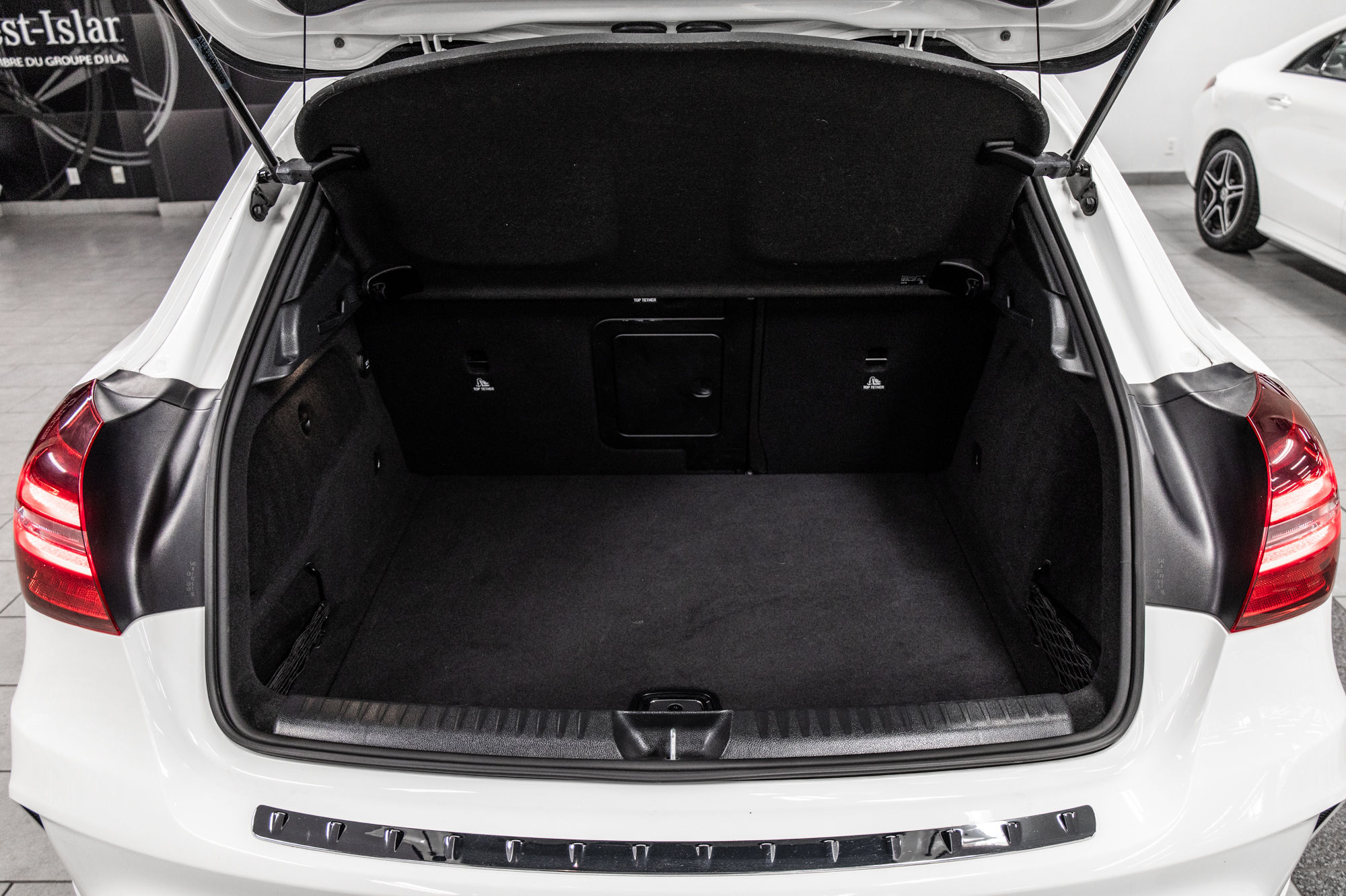 2018 Mercedes-Benz GLA250 in Dollard-des-Ormeaux, Quebec