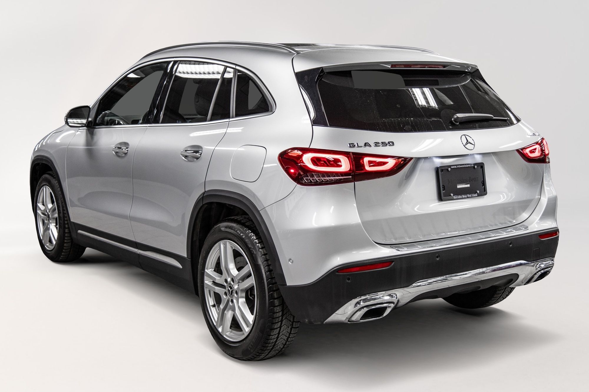 2022 Mercedes-Benz GLA250 in Dollard-des-Ormeaux, Quebec