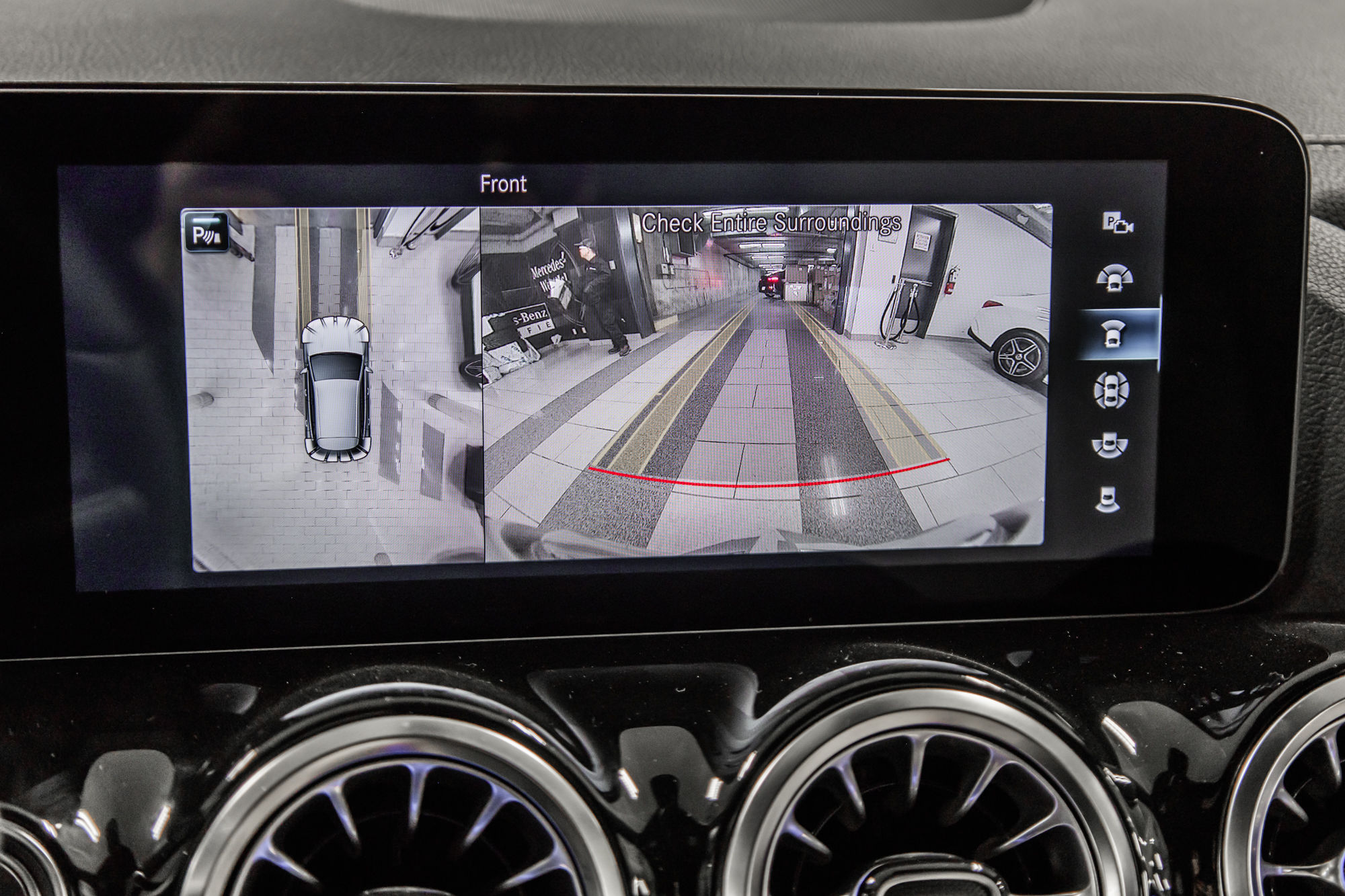 2022 Mercedes-Benz GLA250 in Dollard-des-Ormeaux, Quebec