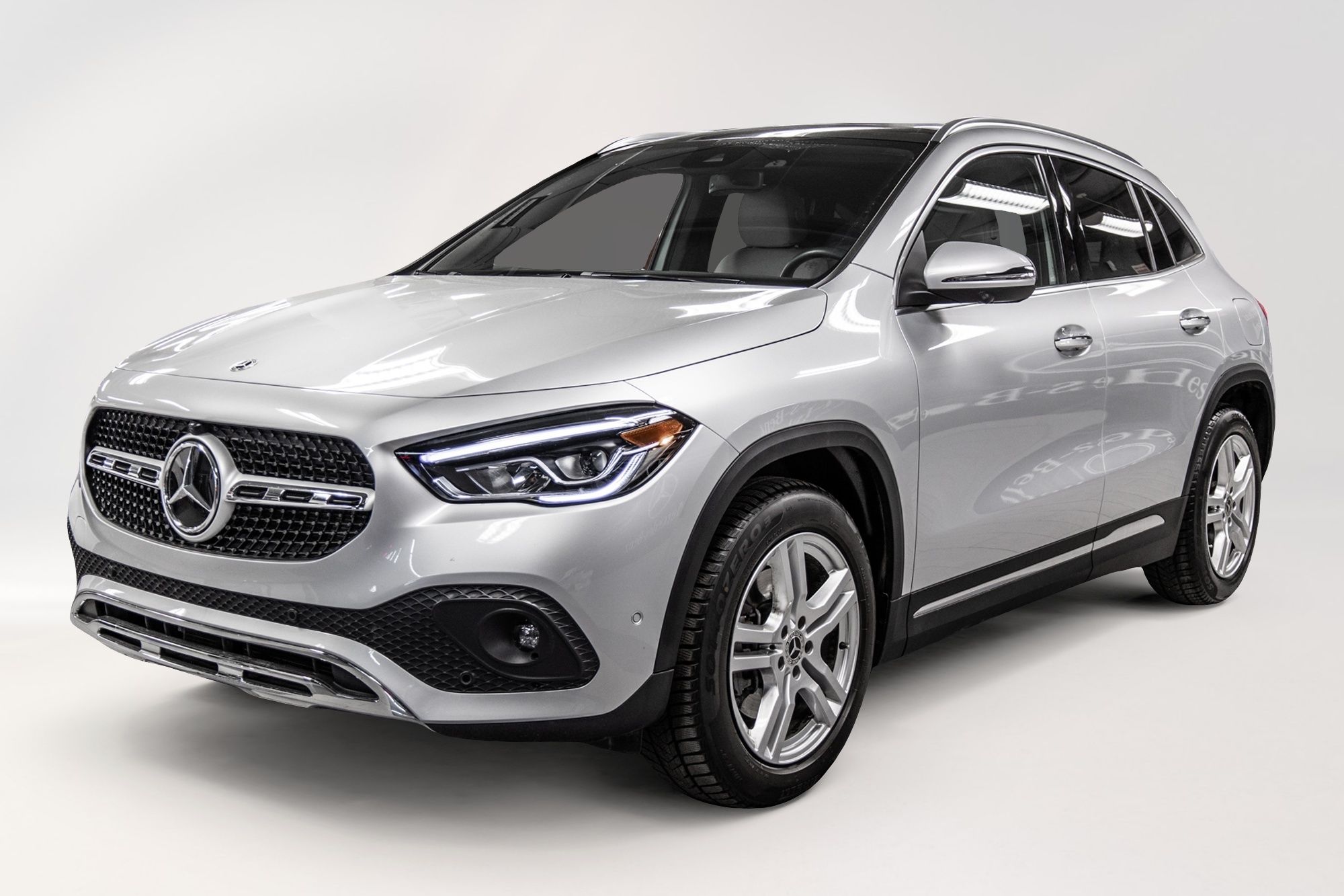 2022 Mercedes-Benz GLA250 in Dollard-des-Ormeaux, Quebec