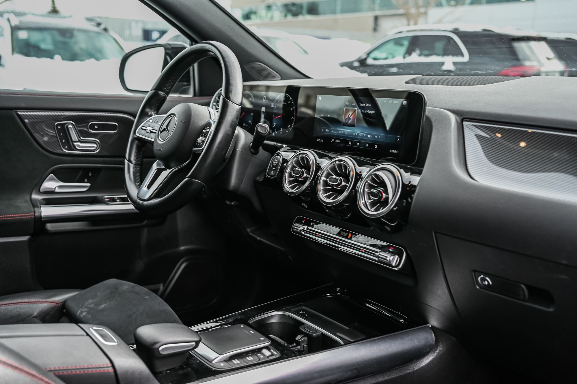 2022 Mercedes-Benz GLA250 in Dollard-des-Ormeaux, Quebec