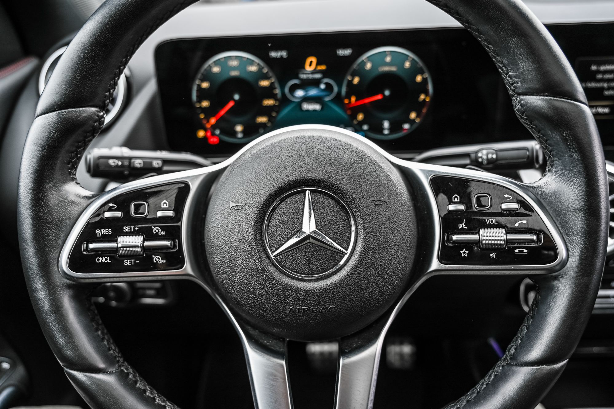 Mercedes-Benz GLA250  2022