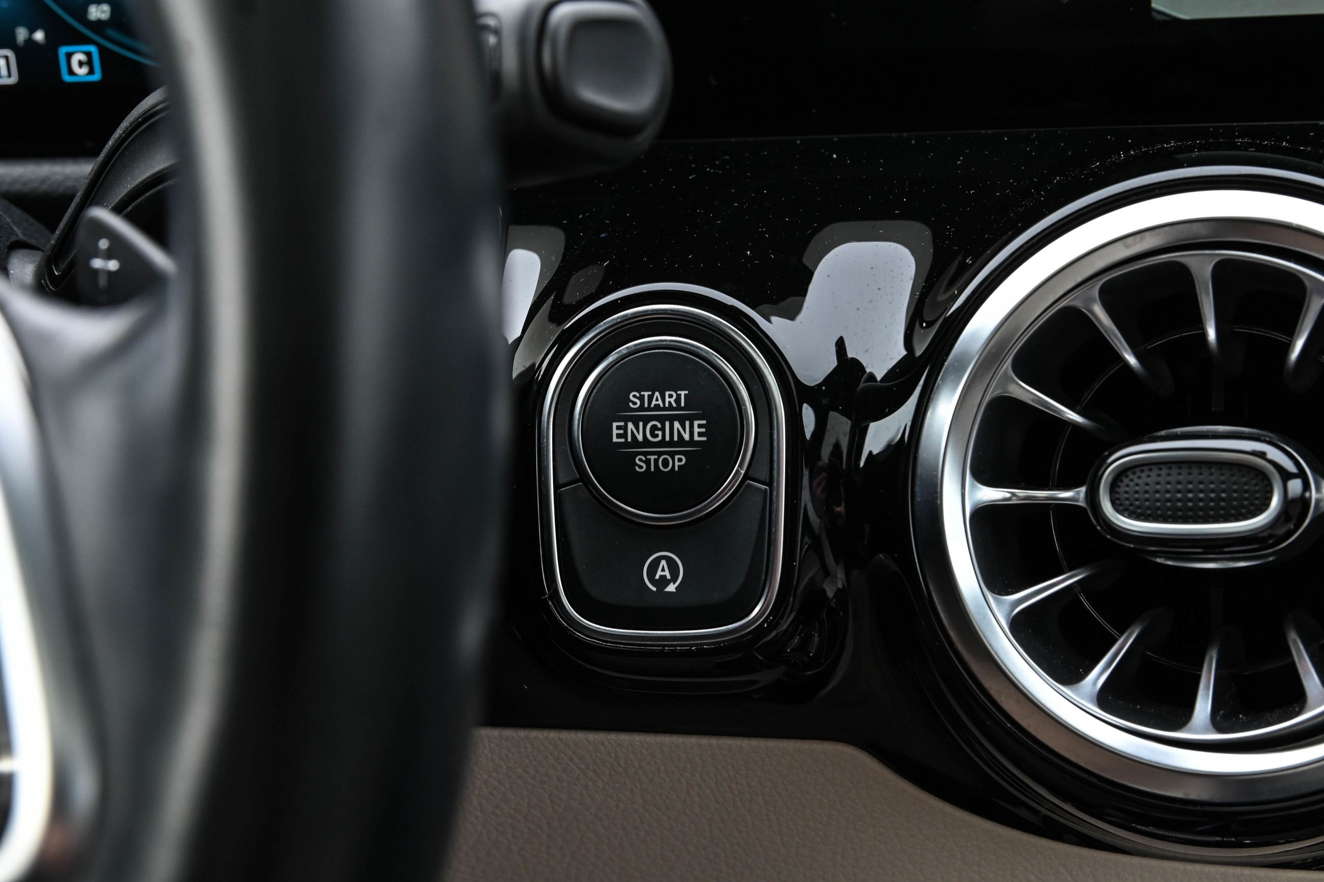 Mercedes-Benz GLA250  2023