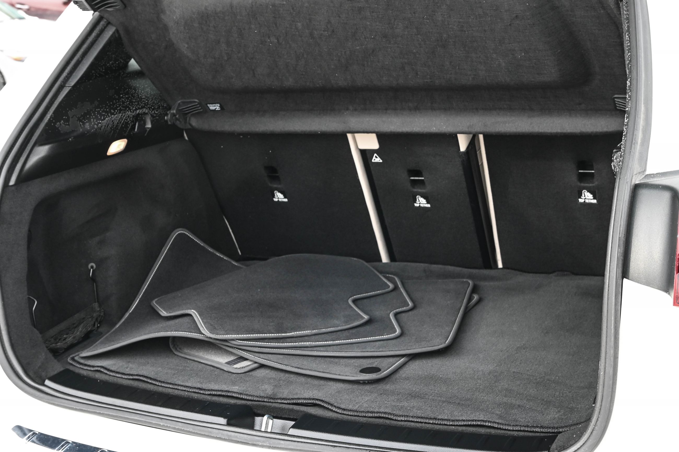 Mercedes-Benz GLA250  2023