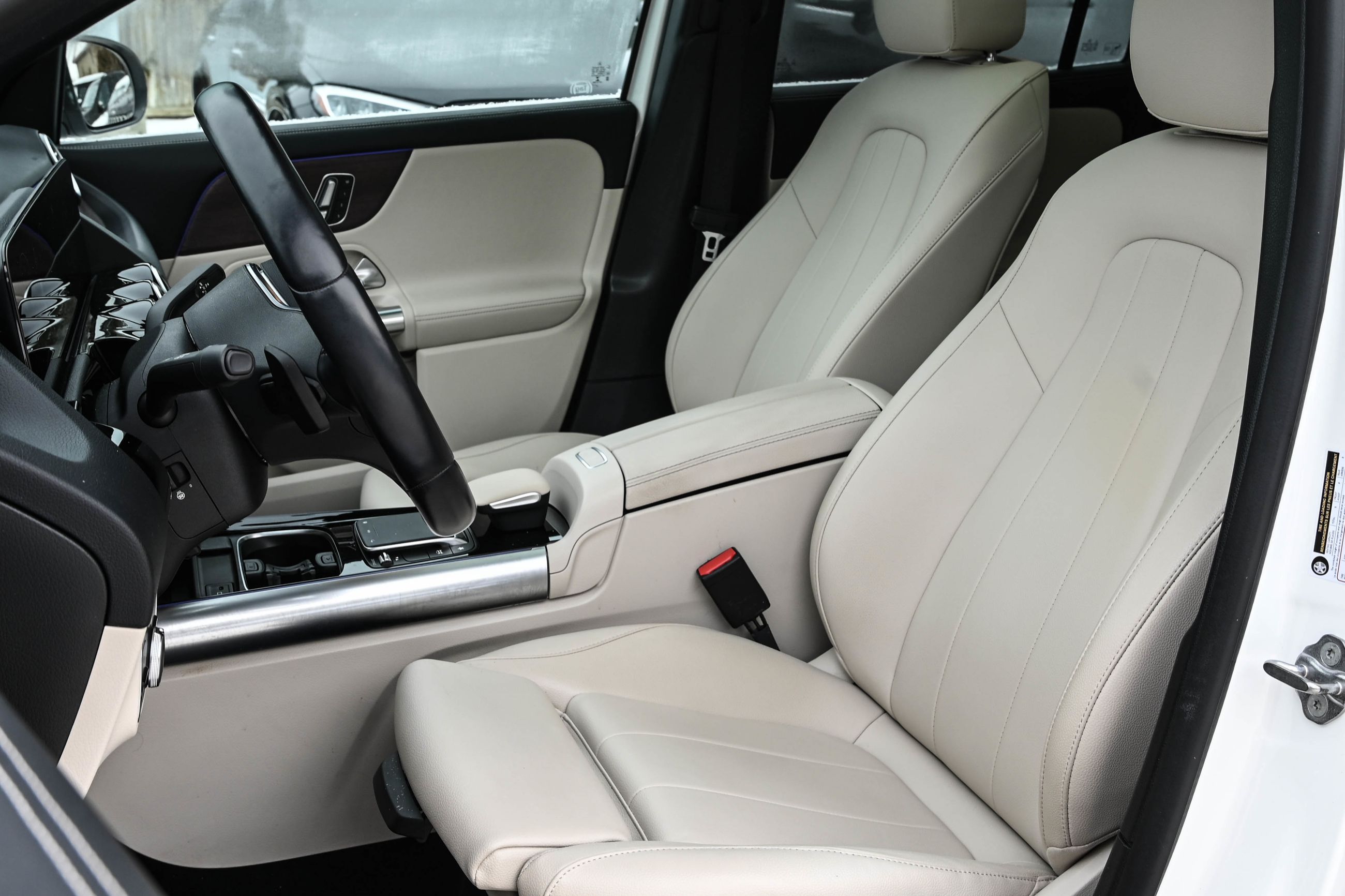 Mercedes-Benz GLA250  2023